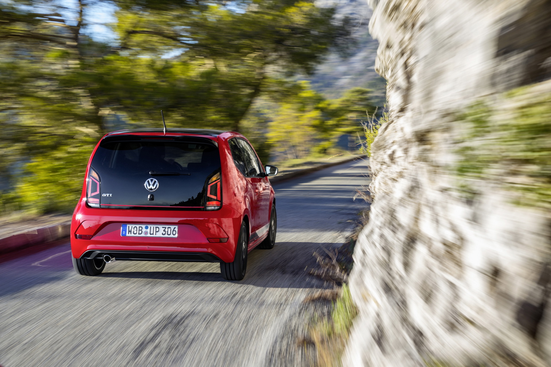 Der neue Volkswagen up! GTI VW UK Opens Order Books For Up GTI: Bag One From £139 Per Month