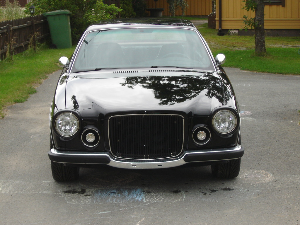 Volvo162-BMWM3-03 Yes, This Is A BMW M3 Dressed As A Volvo 162 Coupe!