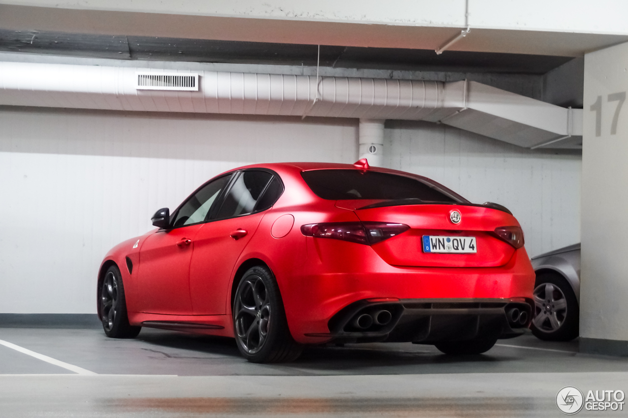 alfa-giulia-qv-matte-red-spotted-4 Is Matte Red Alfa Romeo Giulia Quadrifoglio Awesome Or What?