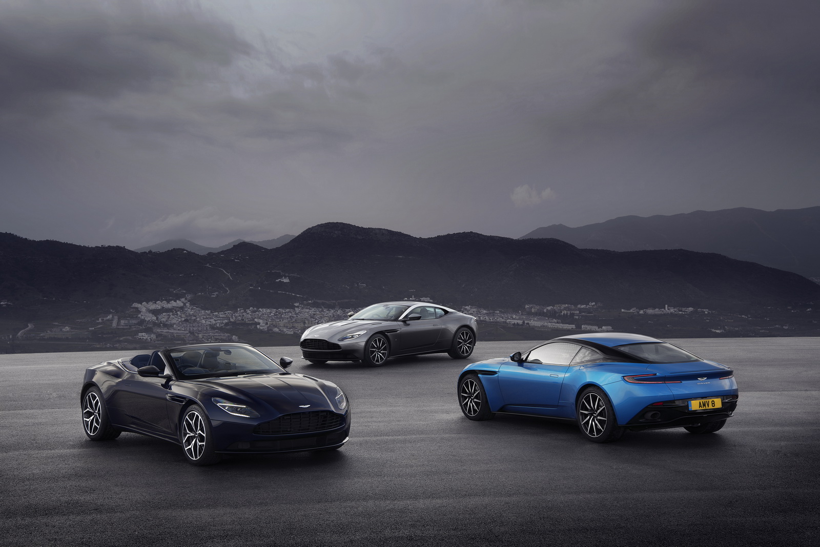 aston-martin-2018-geneva-motor-show-3 Aston Martin Bringing Its Road And Race Cars To Geneva