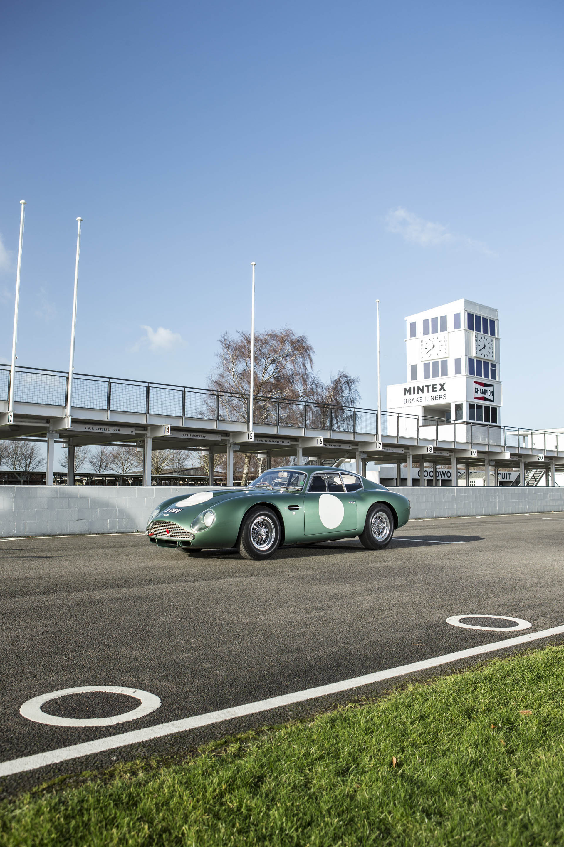 aston-martin-db4gt-zagato-2vev-22 This Aston Martin DB4GT Zagato Could Prove The Most Expensive British Car Ever Sold In Britain