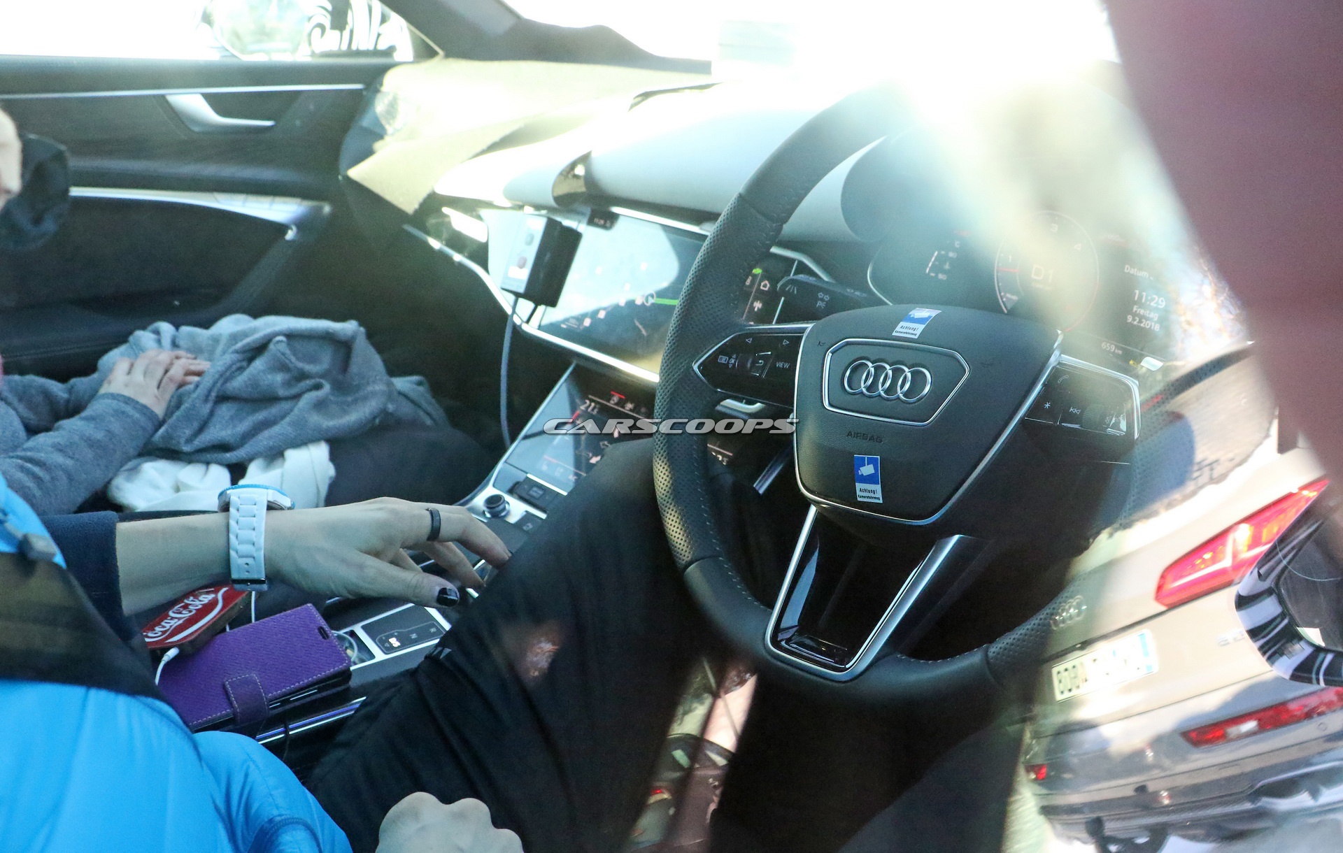 audi-a6-avant-spied-inside-out-2 2019 Audi A6 Interior Shots Reveal A7-Like Dashboard