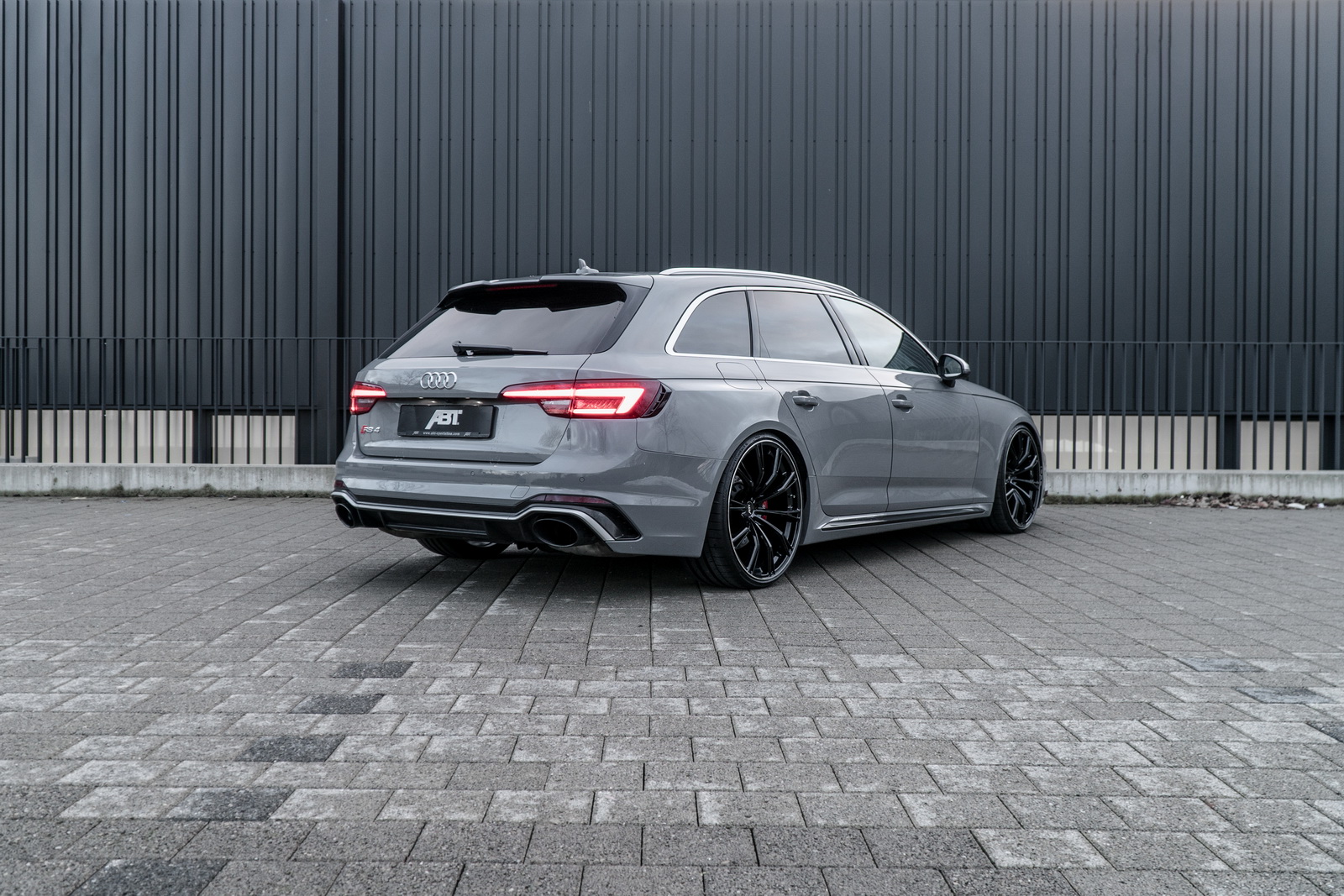 audi-rs4-abt-tuning-9 ABT Gives Us 60 More Reasons To Like The Audi RS4 Avant