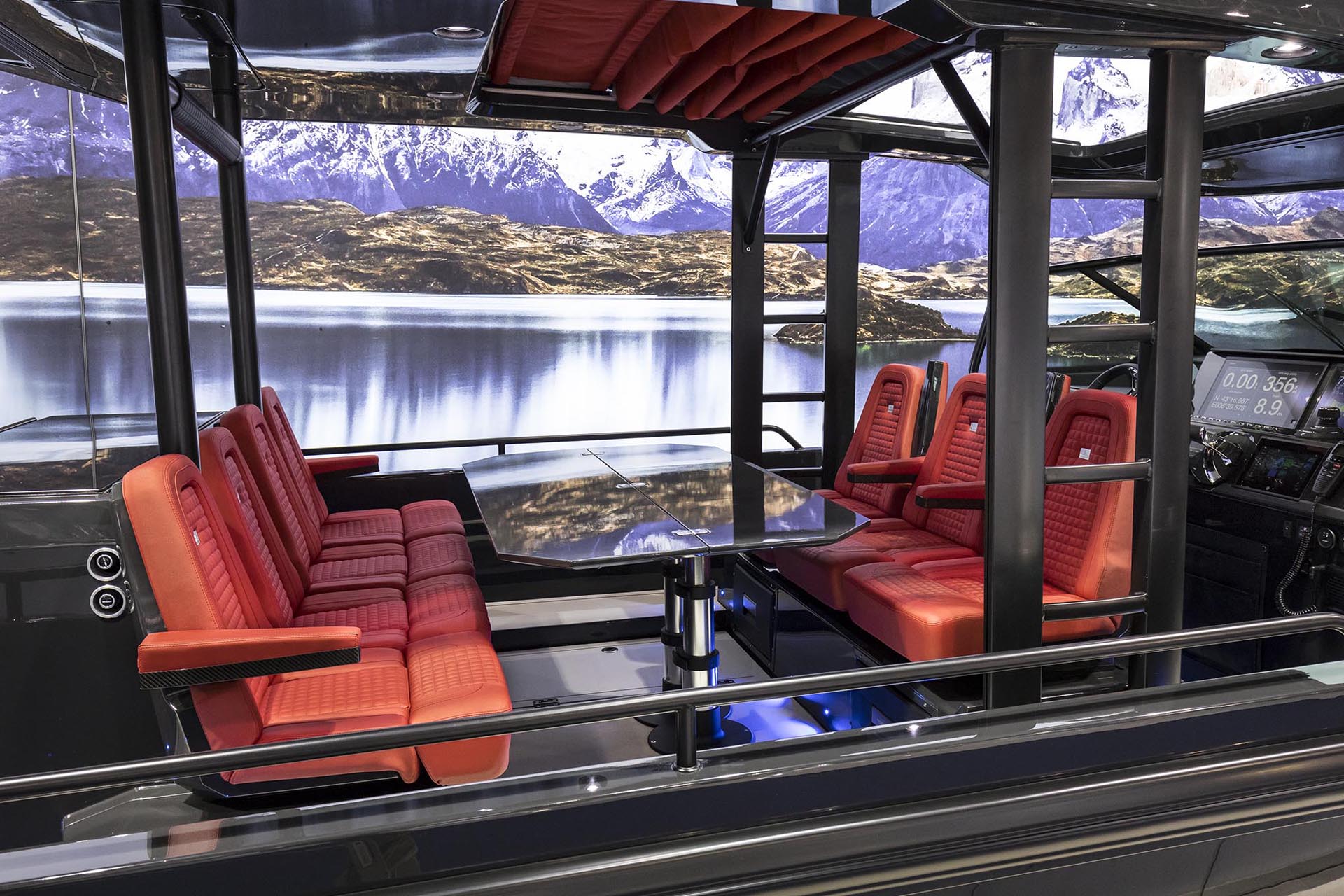 bildspel_0001_Brabus-Shadow-800-by-Axopar_R7A2702 Brabus Shadow 800 Puts The Benz Tuner Out To Sea