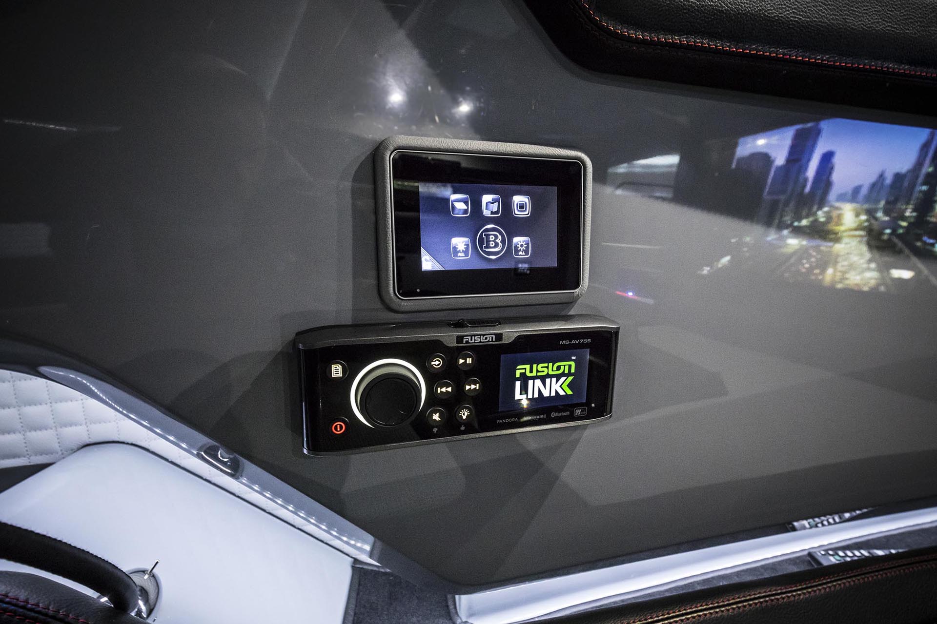 bildspel_0004_Brabus-Shadow-800-by-Axopar_R7A2233 Brabus Shadow 800 Puts The Benz Tuner Out To Sea