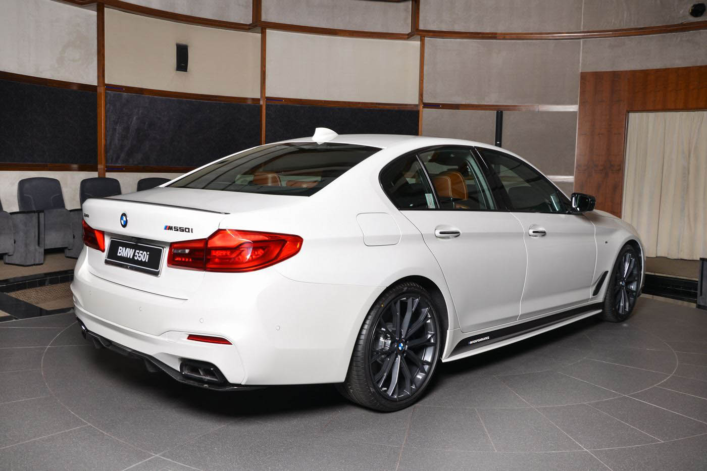 bmw-m550i-xdrive-m-performance-01 With A BMW M550i xDrive This Good, Who Needs An M5?