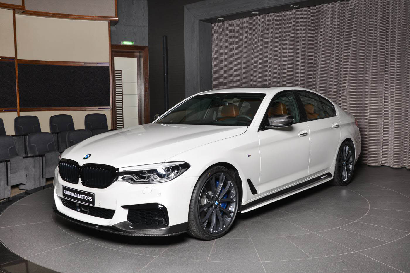bmw-m550i-xdrive-m-performance-03 With A BMW M550i xDrive This Good, Who Needs An M5?