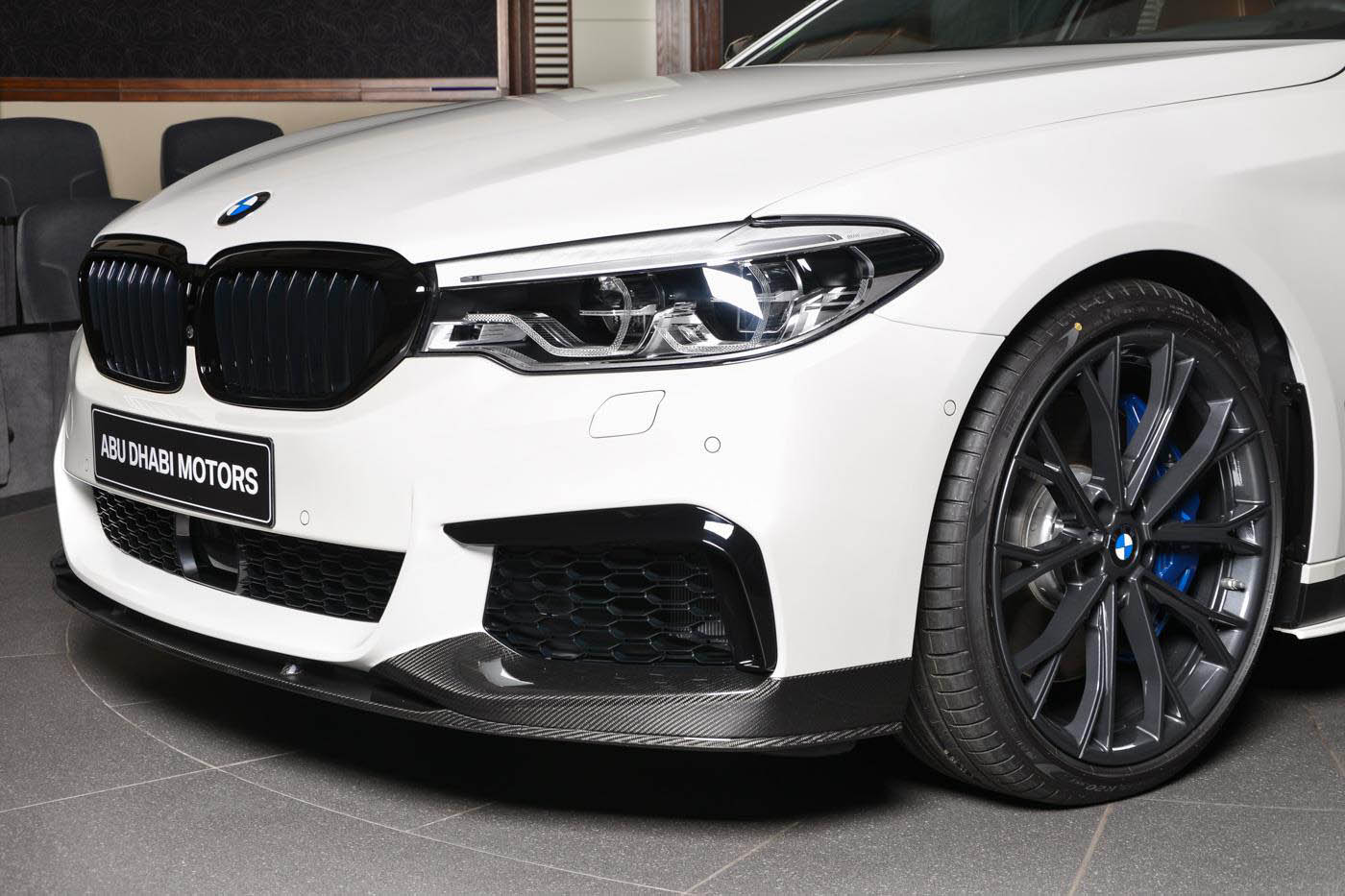 bmw-m550i-xdrive-m-performance-11 With A BMW M550i xDrive This Good, Who Needs An M5?