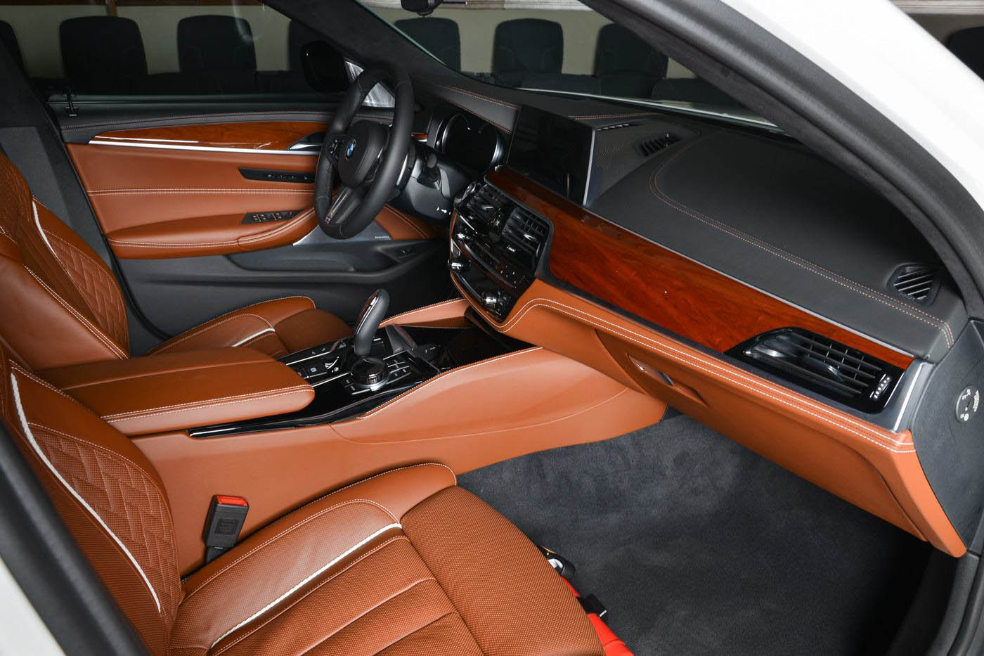 bmw-m550i-xdrive-m-performance-14 With A BMW M550i xDrive This Good, Who Needs An M5?