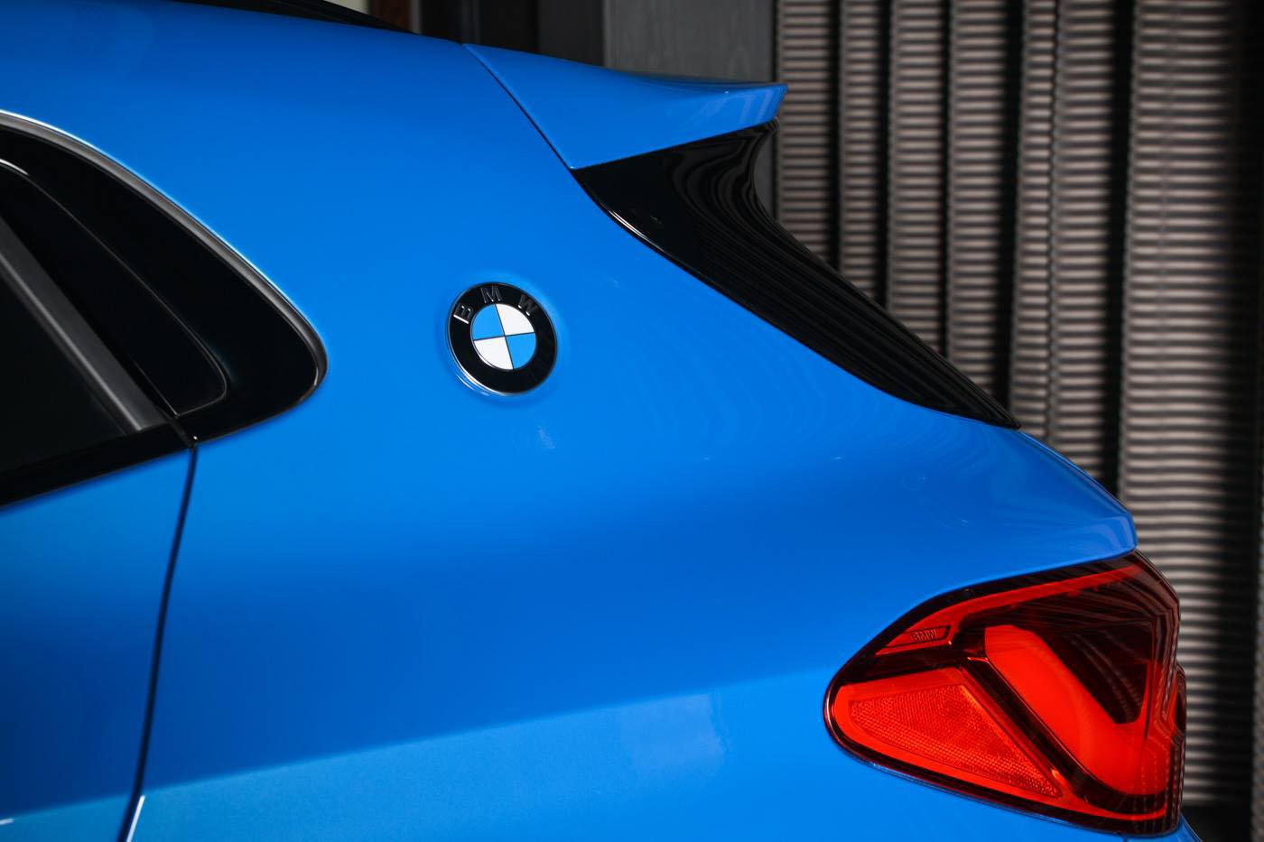 bmw-x2-sdrive20i-11 BMW X2 sDrive20i M Sport In Misano Blue Looks Sportier Than It Should
