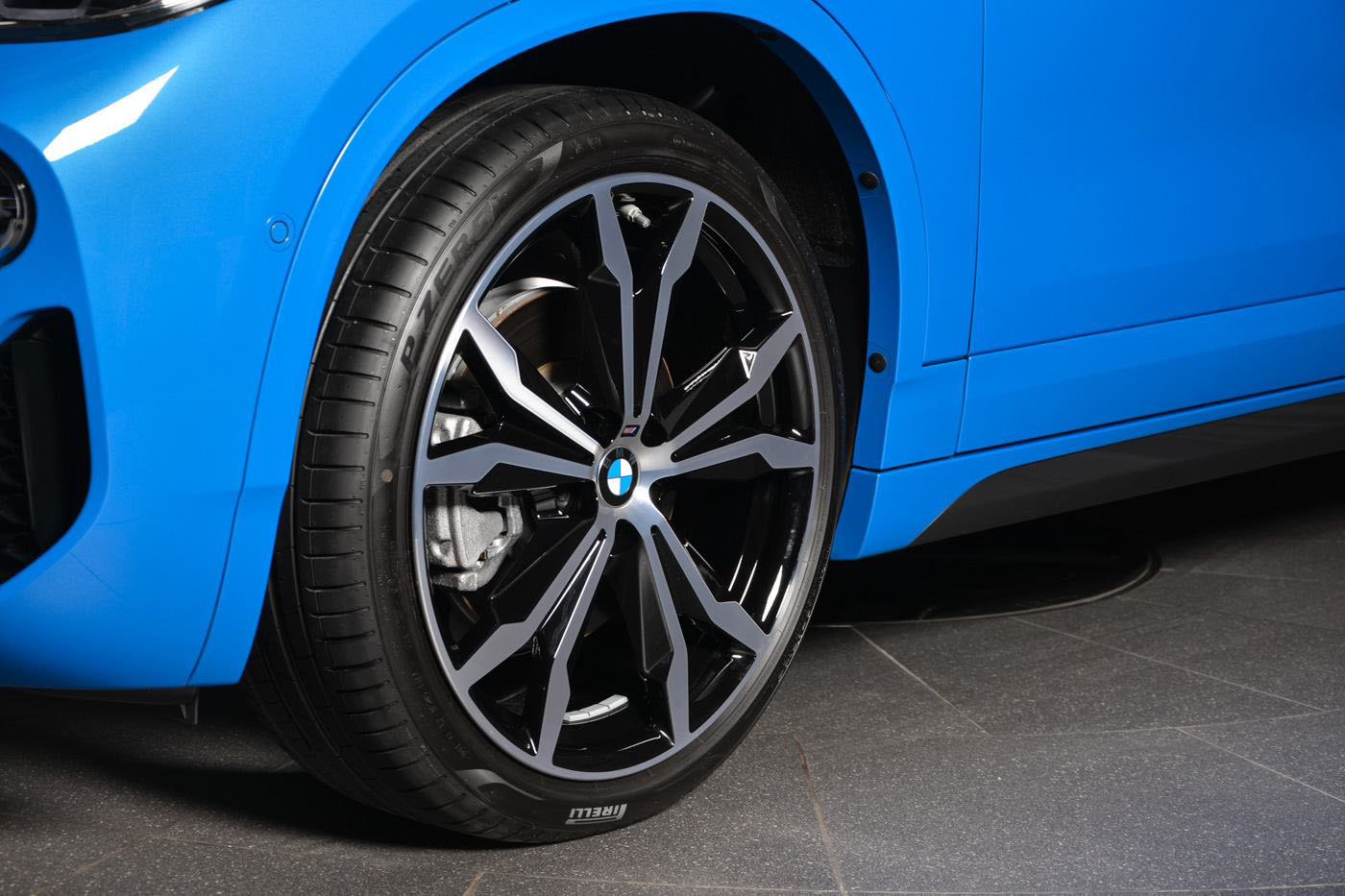 bmw-x2-sdrive20i-15 BMW X2 sDrive20i M Sport In Misano Blue Looks Sportier Than It Should