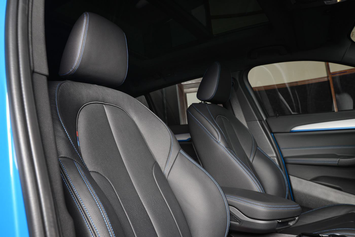 bmw-x2-sdrive20i-21 BMW X2 sDrive20i M Sport In Misano Blue Looks Sportier Than It Should