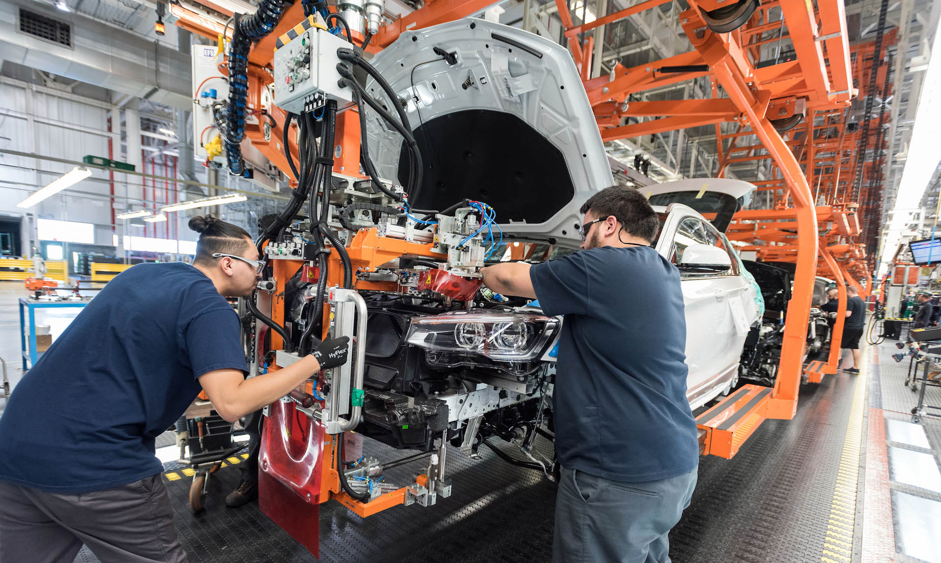 bmw-x4-200000-07 BMW Produces Its 200,000th X4 As It Prepares For The New One