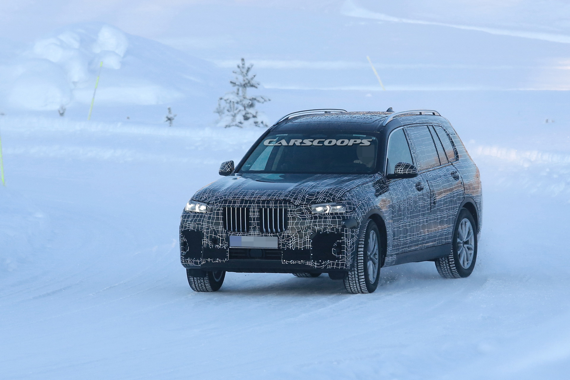 bmw-x7-prototype-less-camo-11 2019 BMW X7 Striptease Continues, Merc’s GLS Might Need To Worry