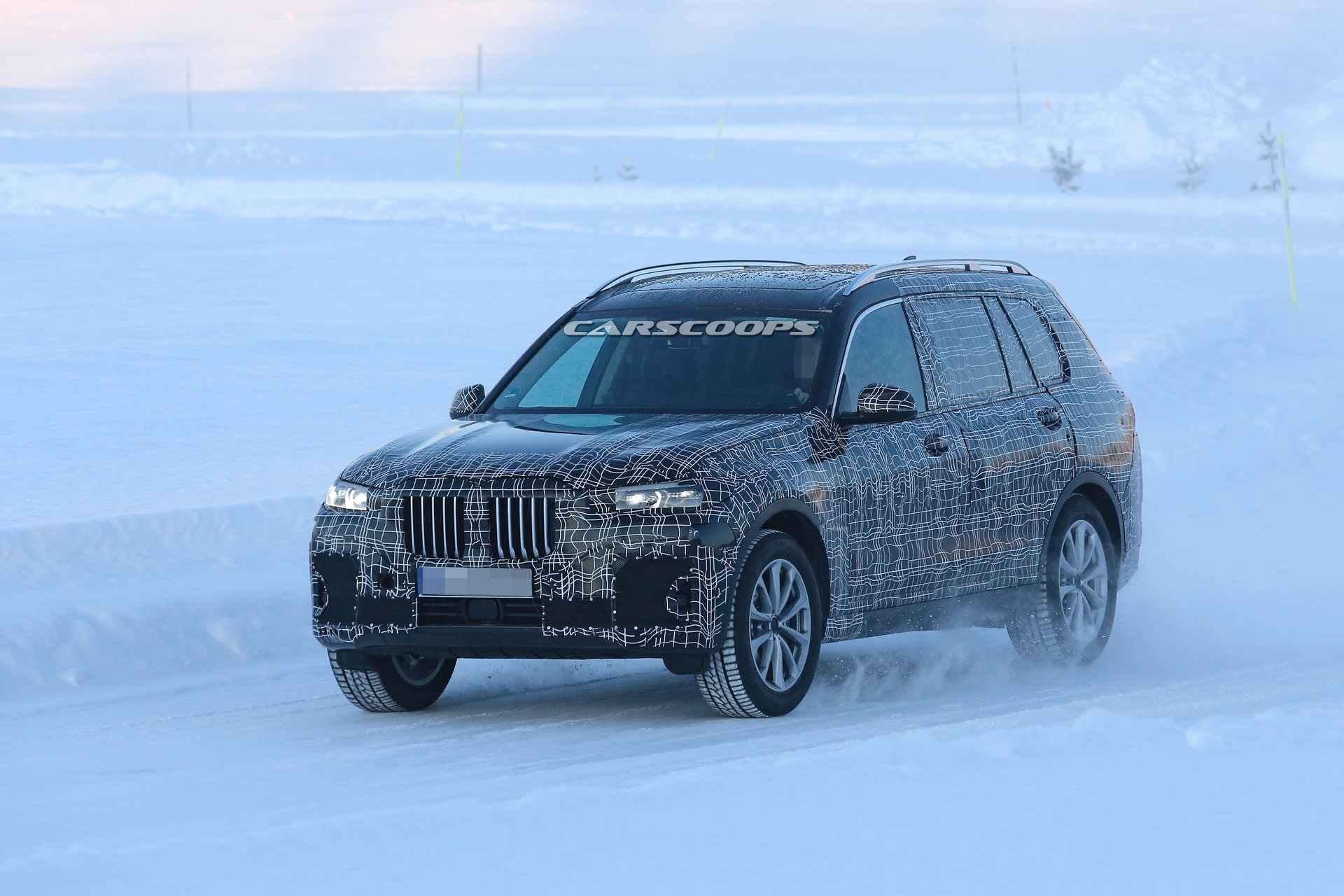 bmw-x7-prototype-less-camo-12 2019 BMW X7 Striptease Continues, Merc’s GLS Might Need To Worry