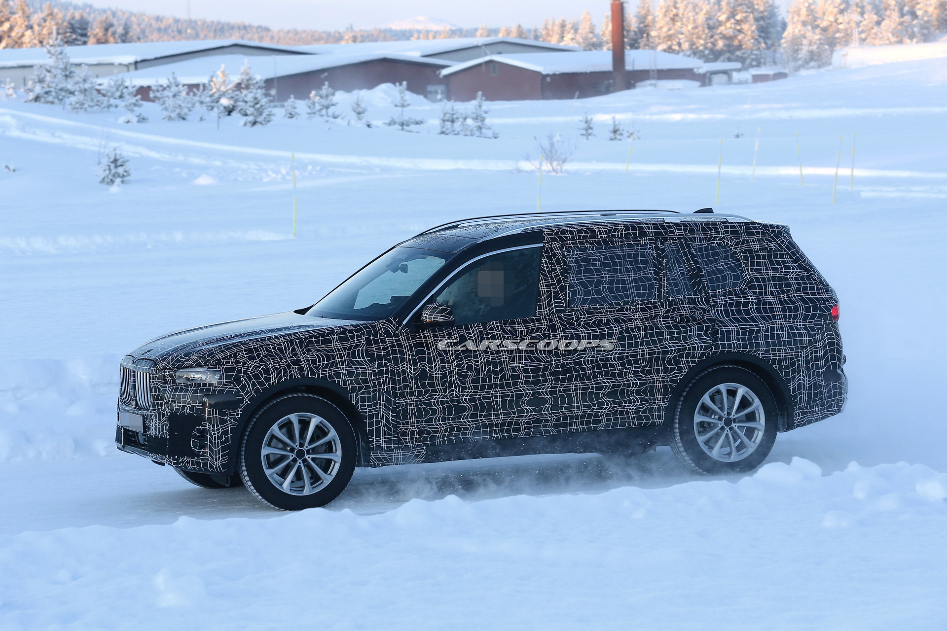 bmw-x7-prototype-less-camo-14 2019 BMW X7 Striptease Continues, Merc’s GLS Might Need To Worry