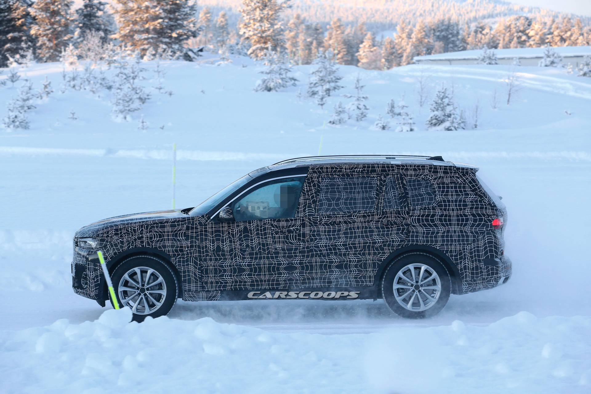 bmw-x7-prototype-less-camo-15 2019 BMW X7 Striptease Continues, Merc’s GLS Might Need To Worry