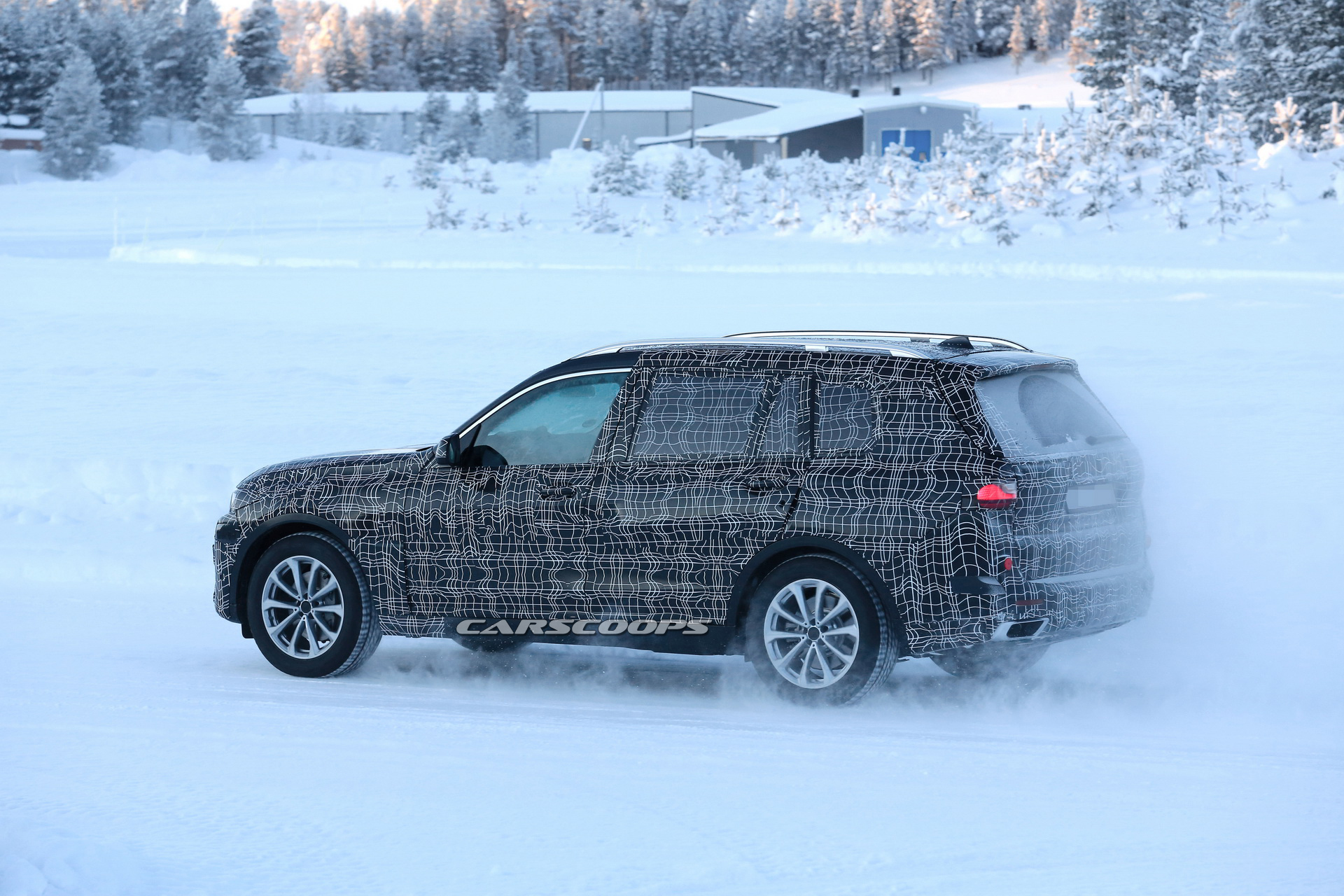 bmw-x7-prototype-less-camo-16 2019 BMW X7 Striptease Continues, Merc’s GLS Might Need To Worry