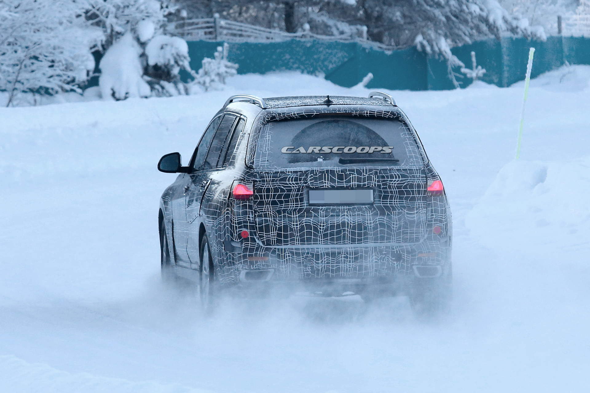 bmw-x7-prototype-less-camo-19 2019 BMW X7 Striptease Continues, Merc’s GLS Might Need To Worry