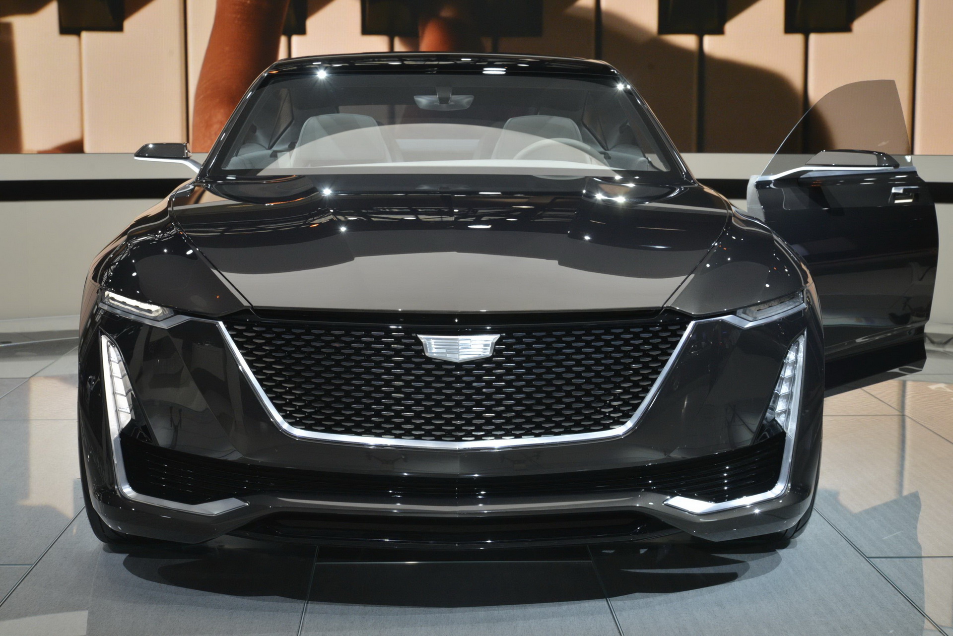 cadillac-escala-concept-livepics-chicago18-12 Cadillac Dusts Off Escala Concept To Remind Us Of Upcoming CT5, Restyled CT6