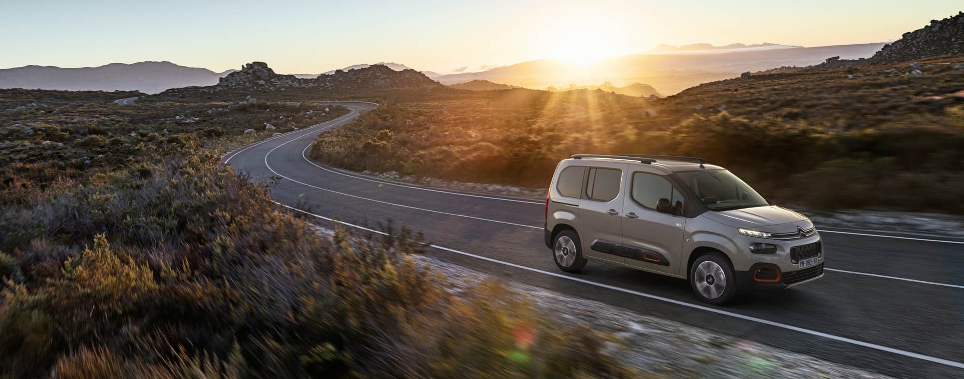 Copyright William Crozes @ Continental Productions New Citroën Berlingo Multispace Fuses Minivan With SUV Looks | Geneva Images