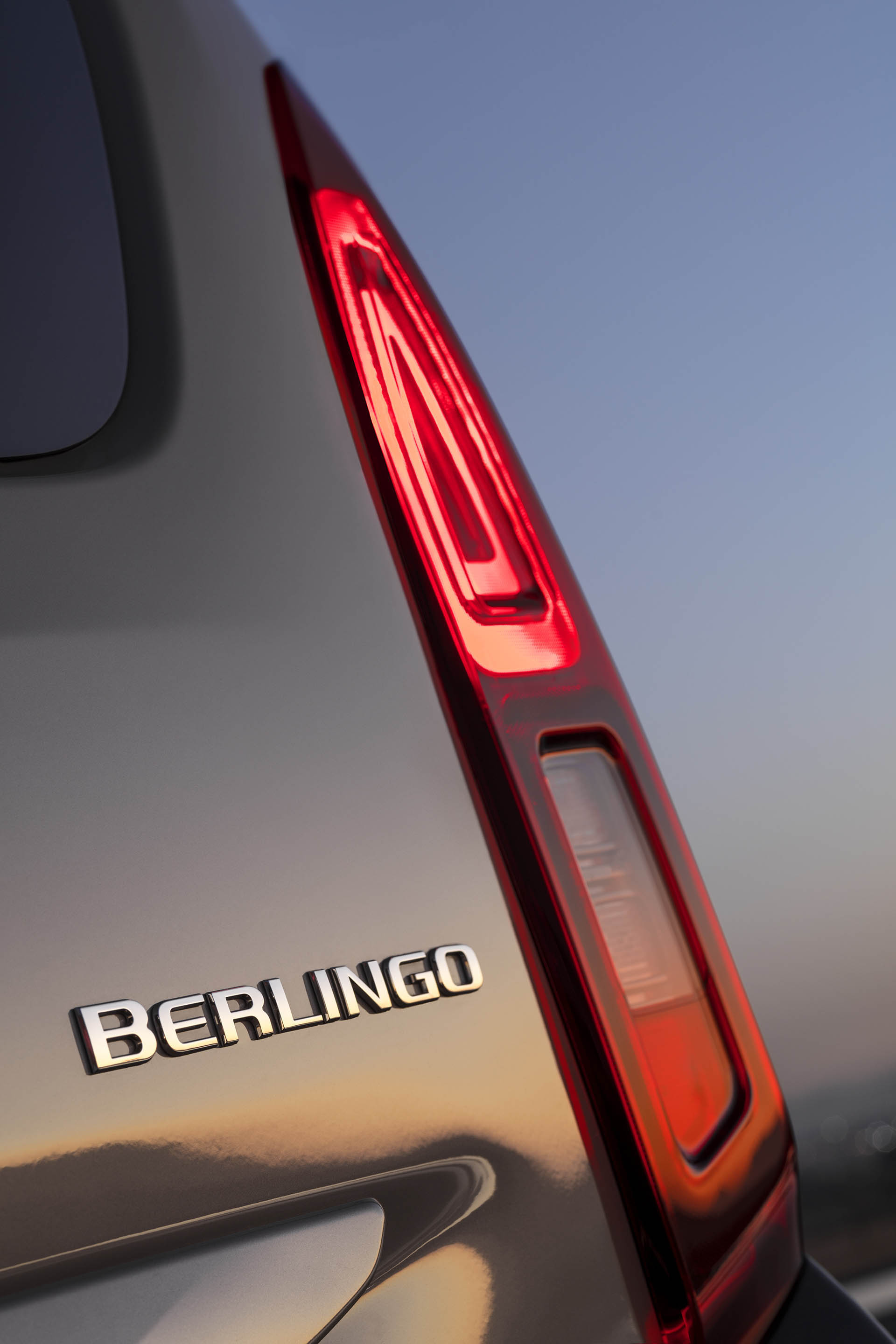Copyright William Crozes @ Continental Productions New Citroën Berlingo Multispace Fuses Minivan With SUV Looks | Geneva Images