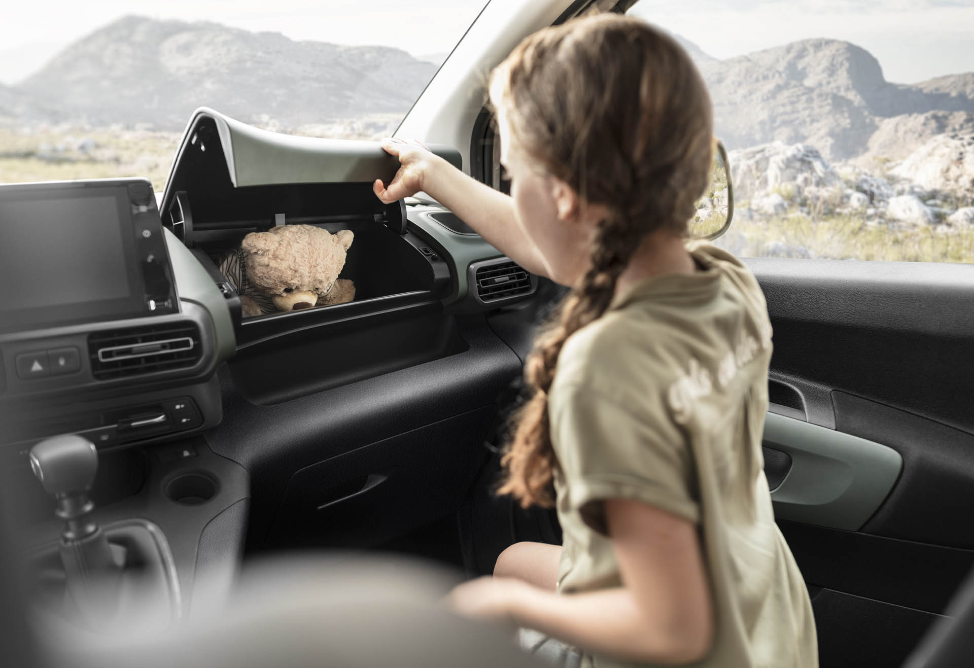 Copyright William Crozes @ Continental Productions New Citroën Berlingo Multispace Fuses Minivan With SUV Looks | Geneva Images