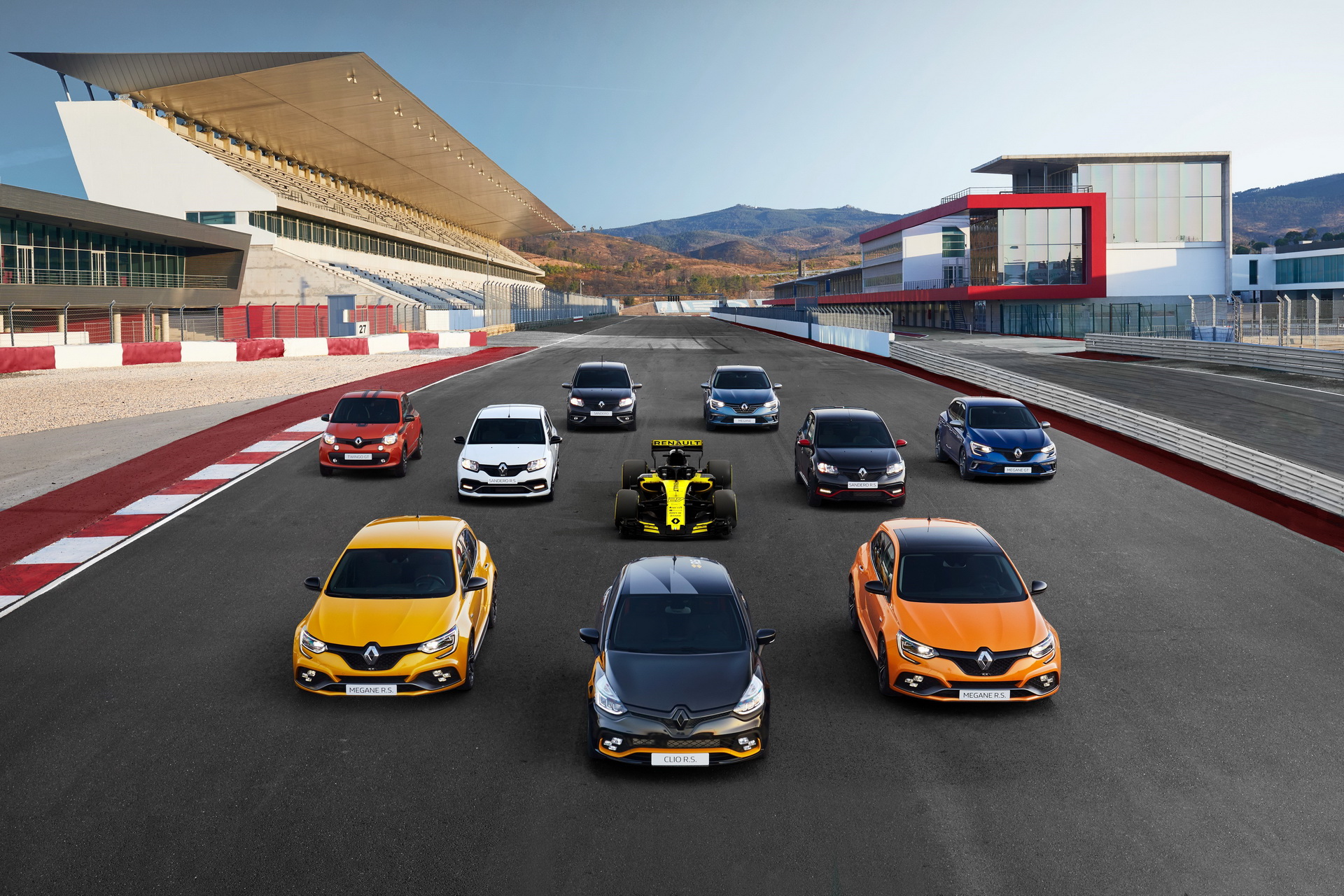 f1-renault-unveils-2018-car-2 Renault Unveils R.S.18 Formula One Car For Upcoming Season