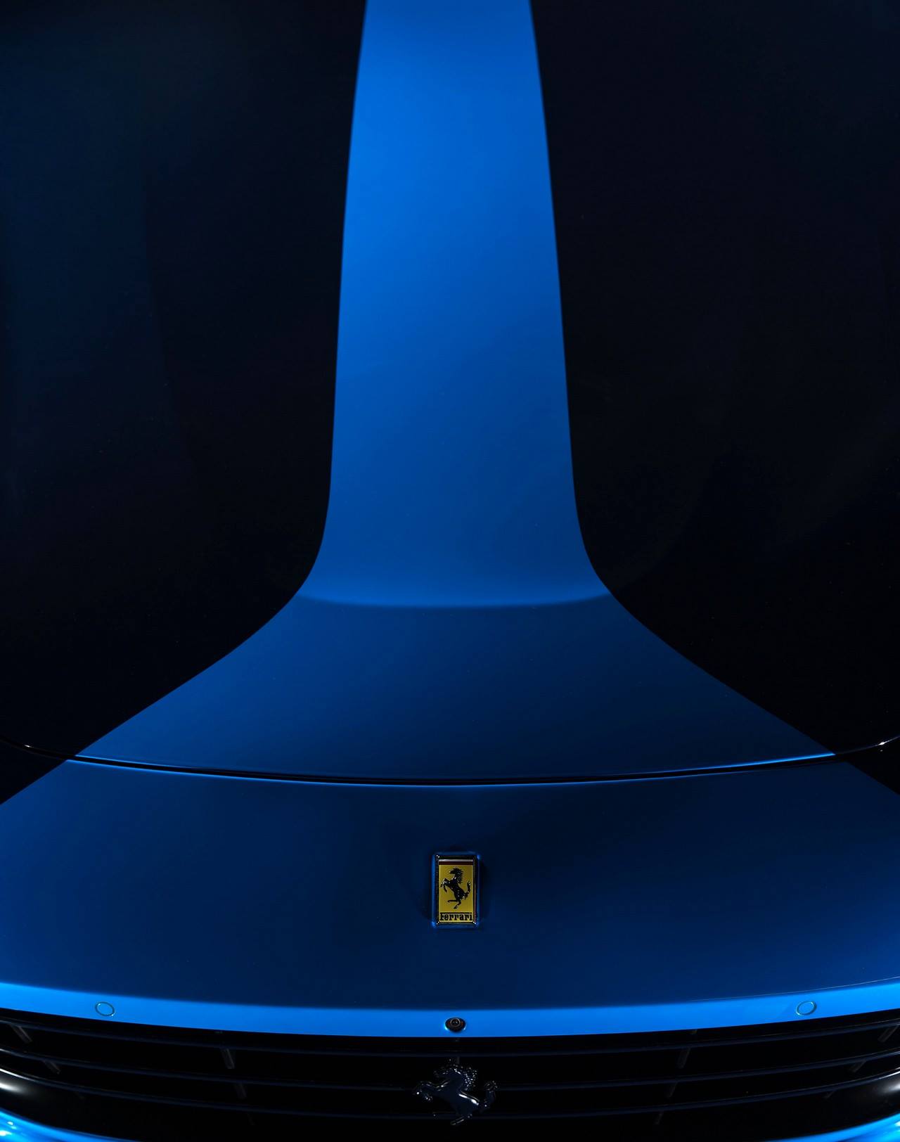 ferrari-gtc4lusso-garage-italia-customs-lapo-elkann-tuning-4 Lapo Elkann’s One-Off Ferrari GTC4Lusso Is Very Blue