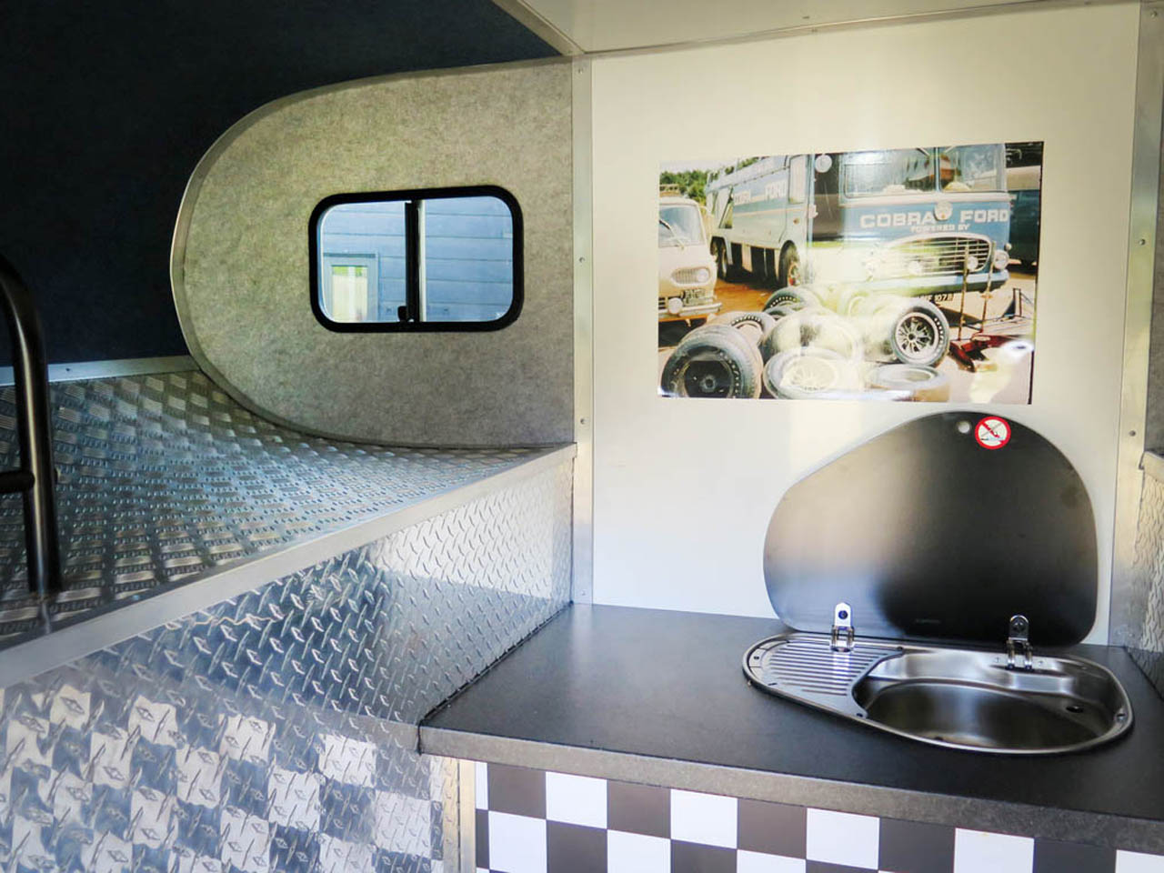 ford-f350-shelby-transporter-05 Get Your Cobra To The Track In This Classic 1966 Ford F-350 Transporter