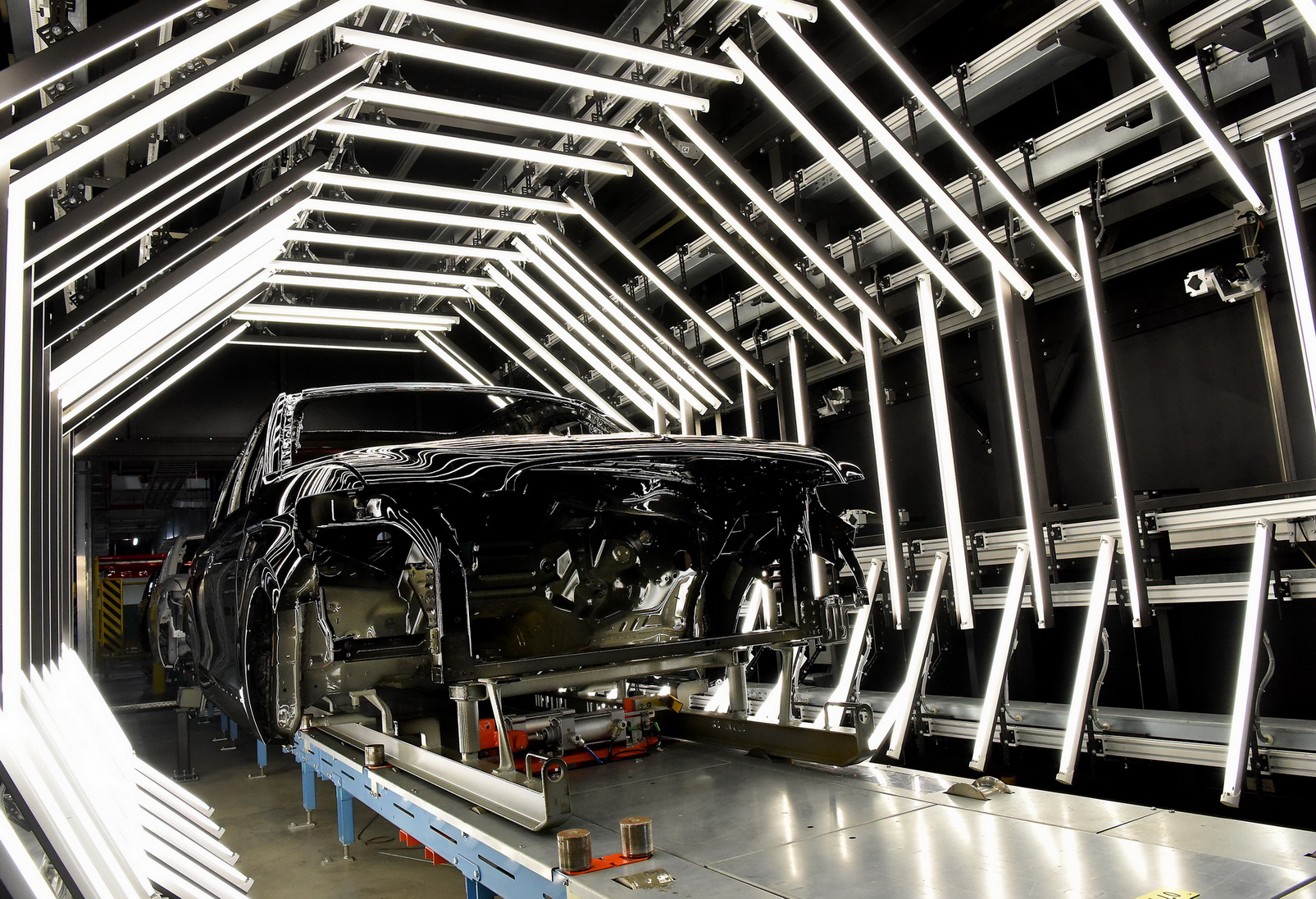 ford-lincoln-to-build-more-suvs-6 2018 Expedition And Navigator Are Cash Cows For Ford, Lincoln