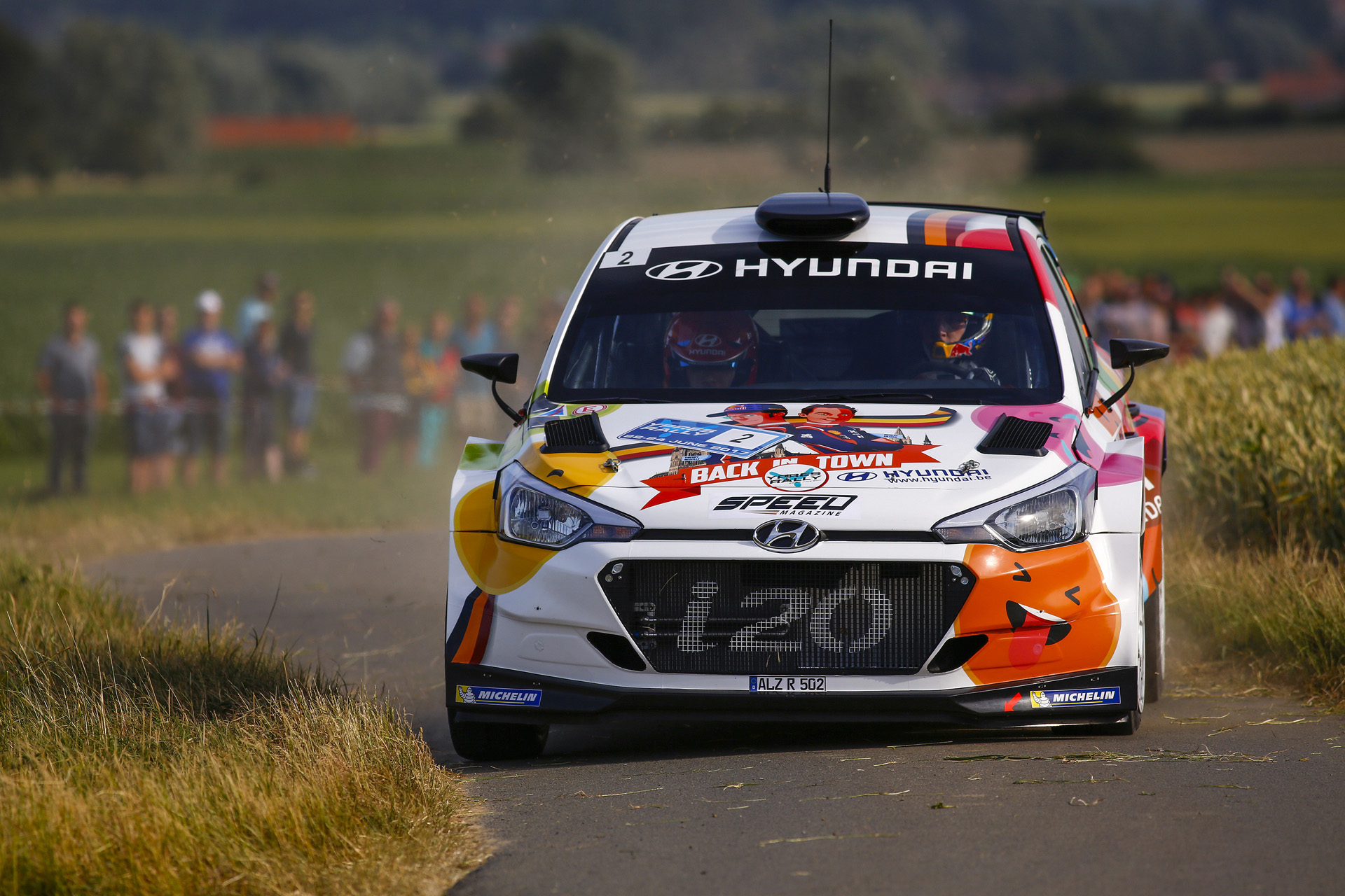 hyundai-motorsport-responsive-i20-r5-2018-01-hires Hyundai Launches Upgraded i20 R5 Rally Car For 2018