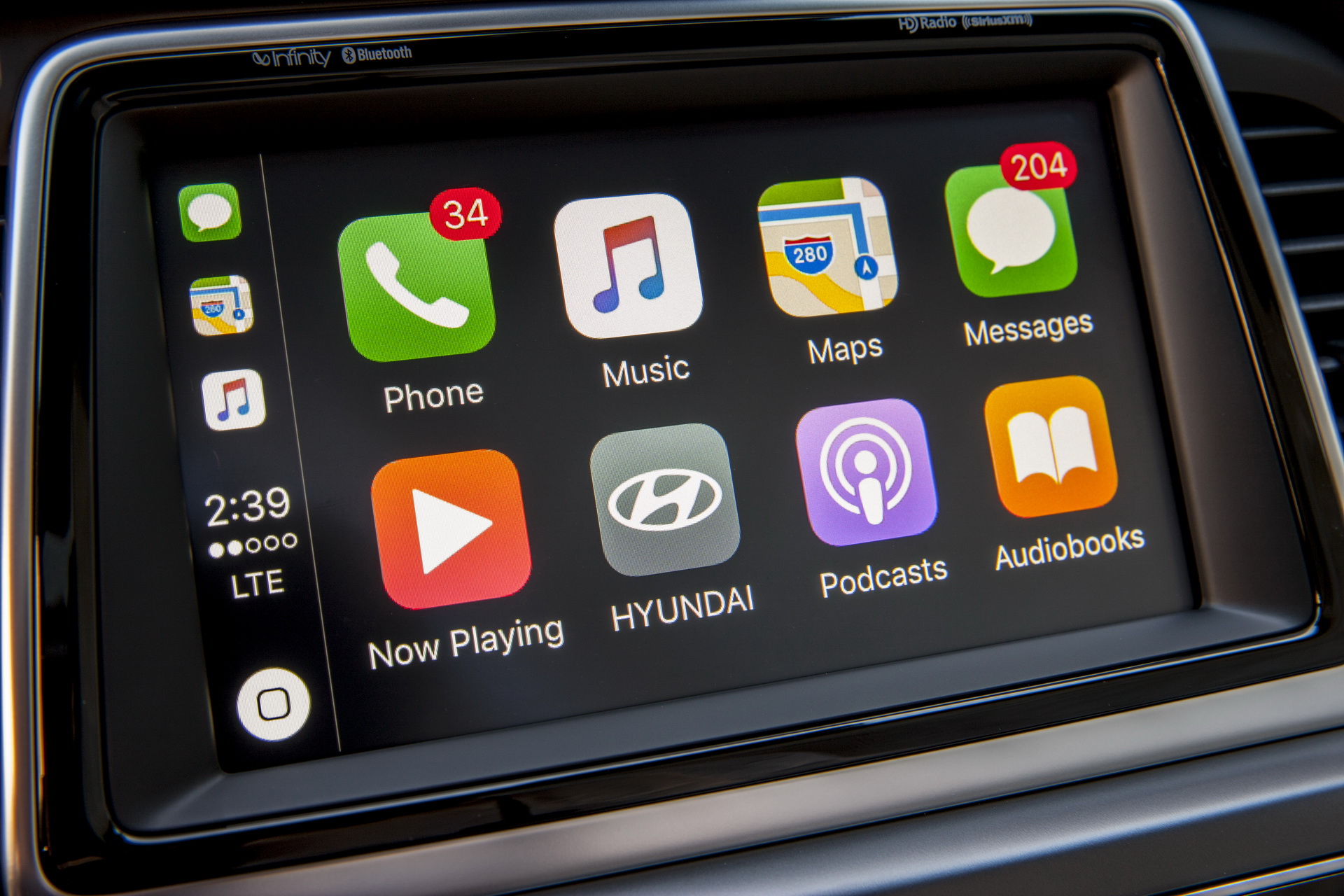 hyundai-sonata-hybrid-chicago-livepics-21 Revamped 2018 Hyundai Sonata Embraces Eco-Friendly Philosophy