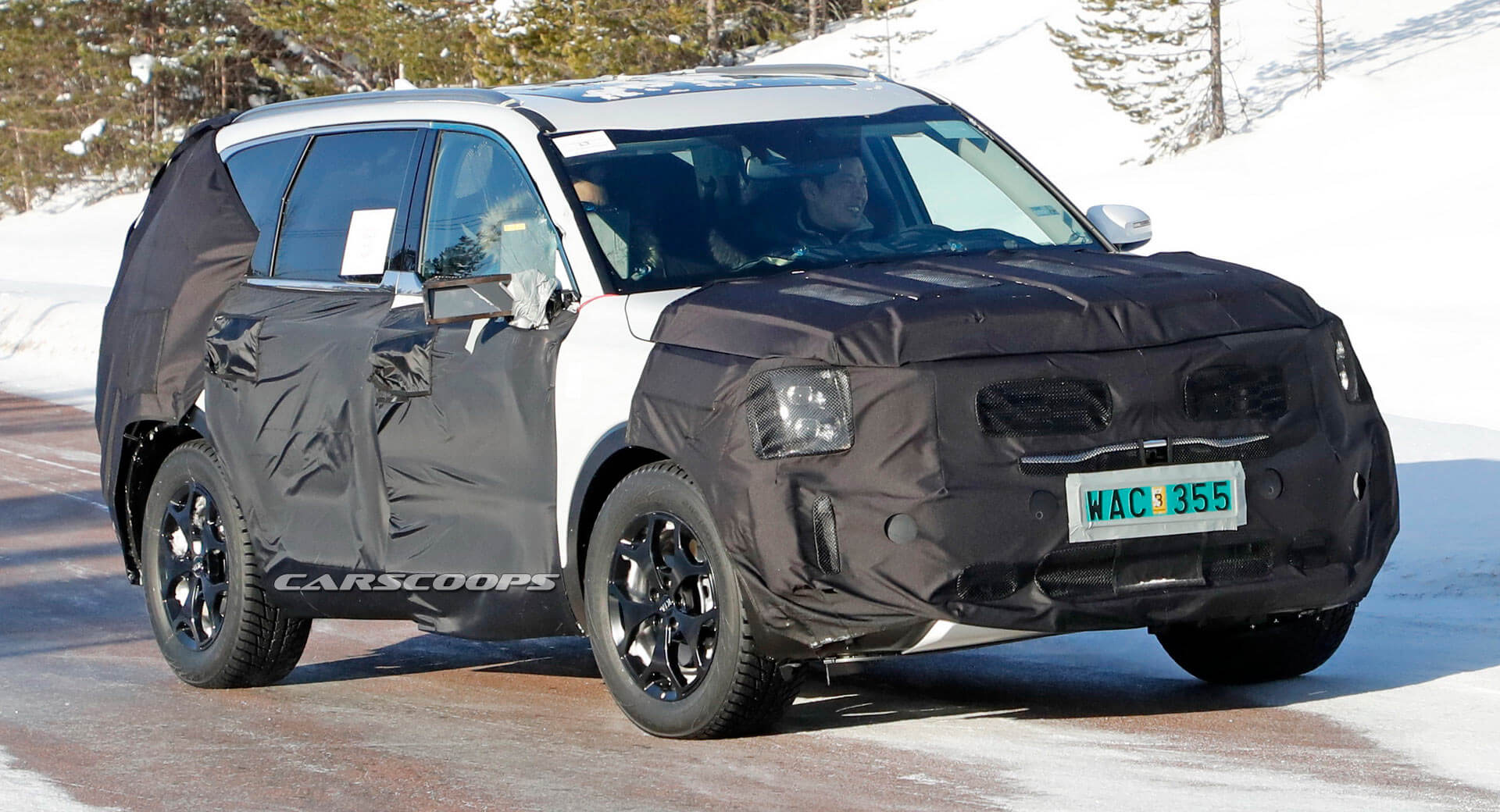 kia-telluride-full-size-suv-spy-14 U Spy The Kia Telluride As It Prepares To Battle The Chevy Traverse