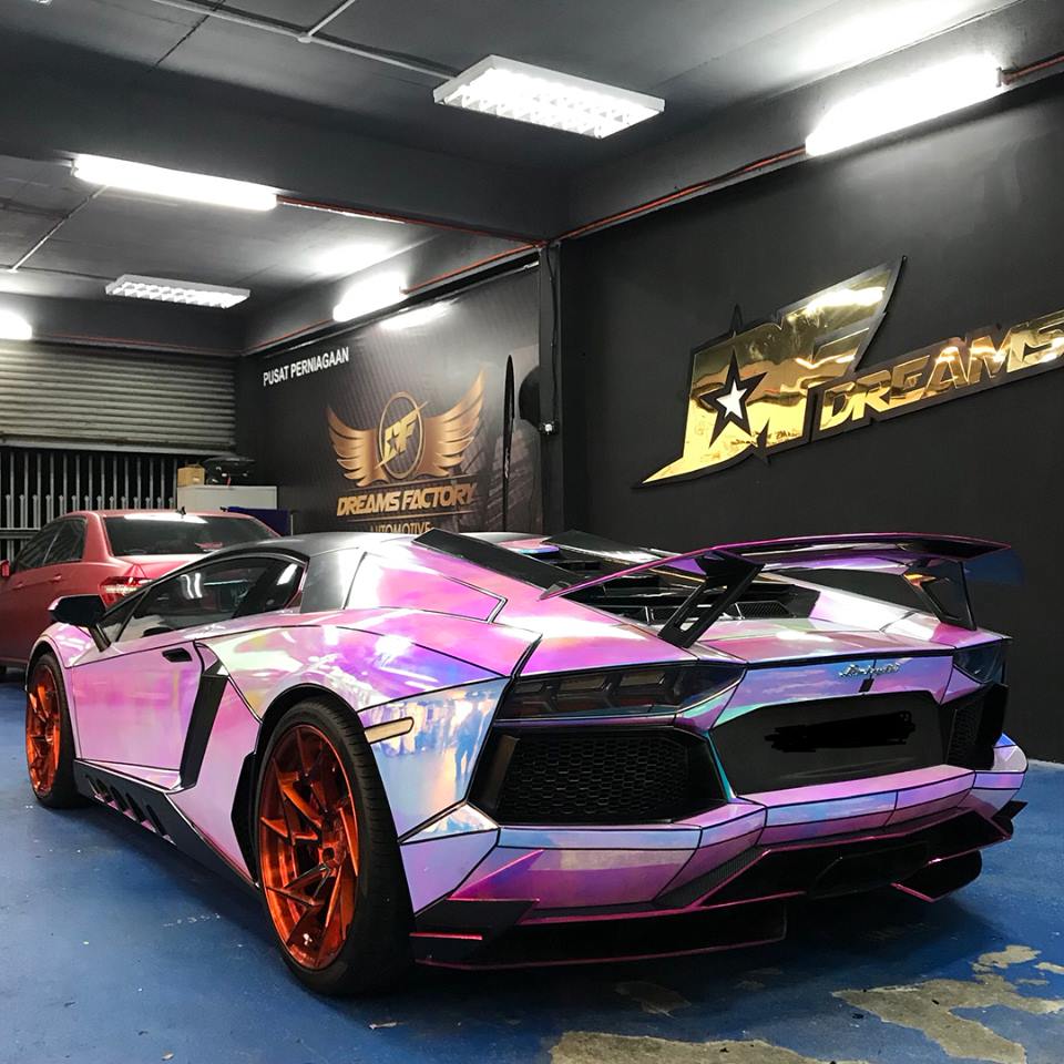 lambo-aventador-hologram-wrap-3 Hologram Wrap Makes This Tuned Aventador Look Like An Animation