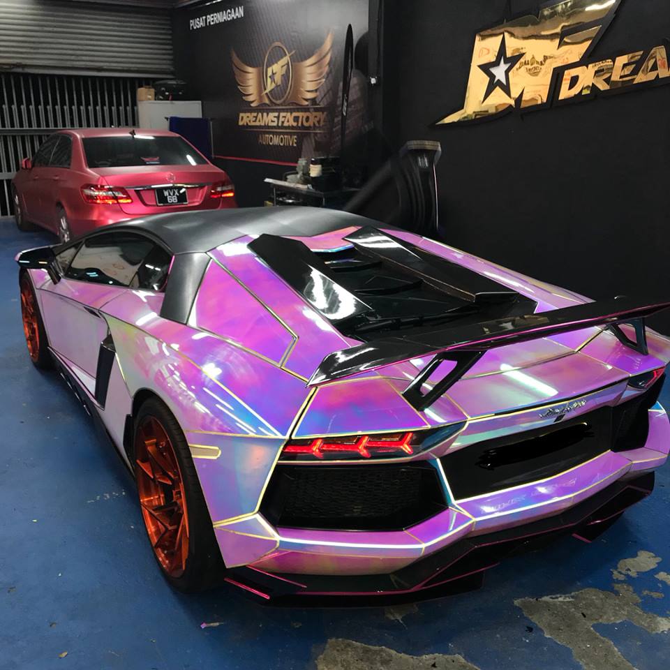 lambo-aventador-hologram-wrap-4 Hologram Wrap Makes This Tuned Aventador Look Like An Animation