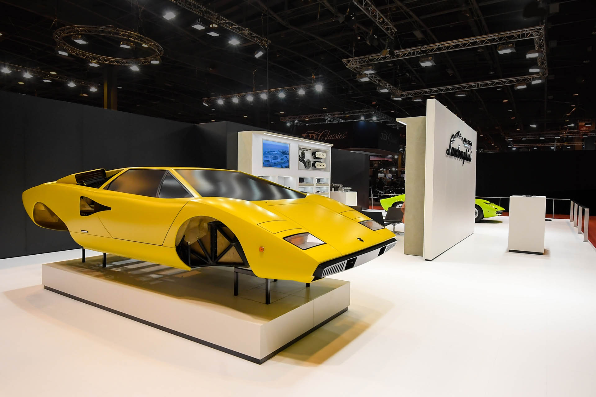 lamborghini-polo-storico-retromobile-2018-499350 Miura Restored By Lamborghini’s Polo Storico Division Dazzles Paris
