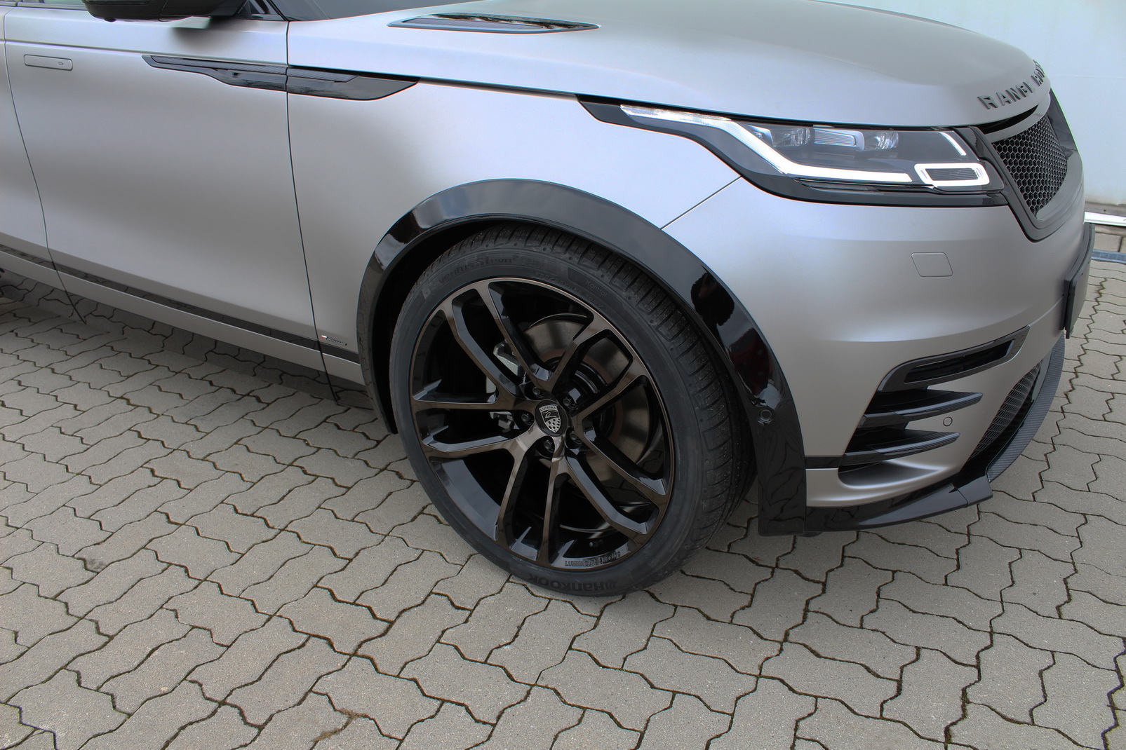 lumma-range-velar-production-kit-5 Lumma Design Lightly Mods Range Rover Velar