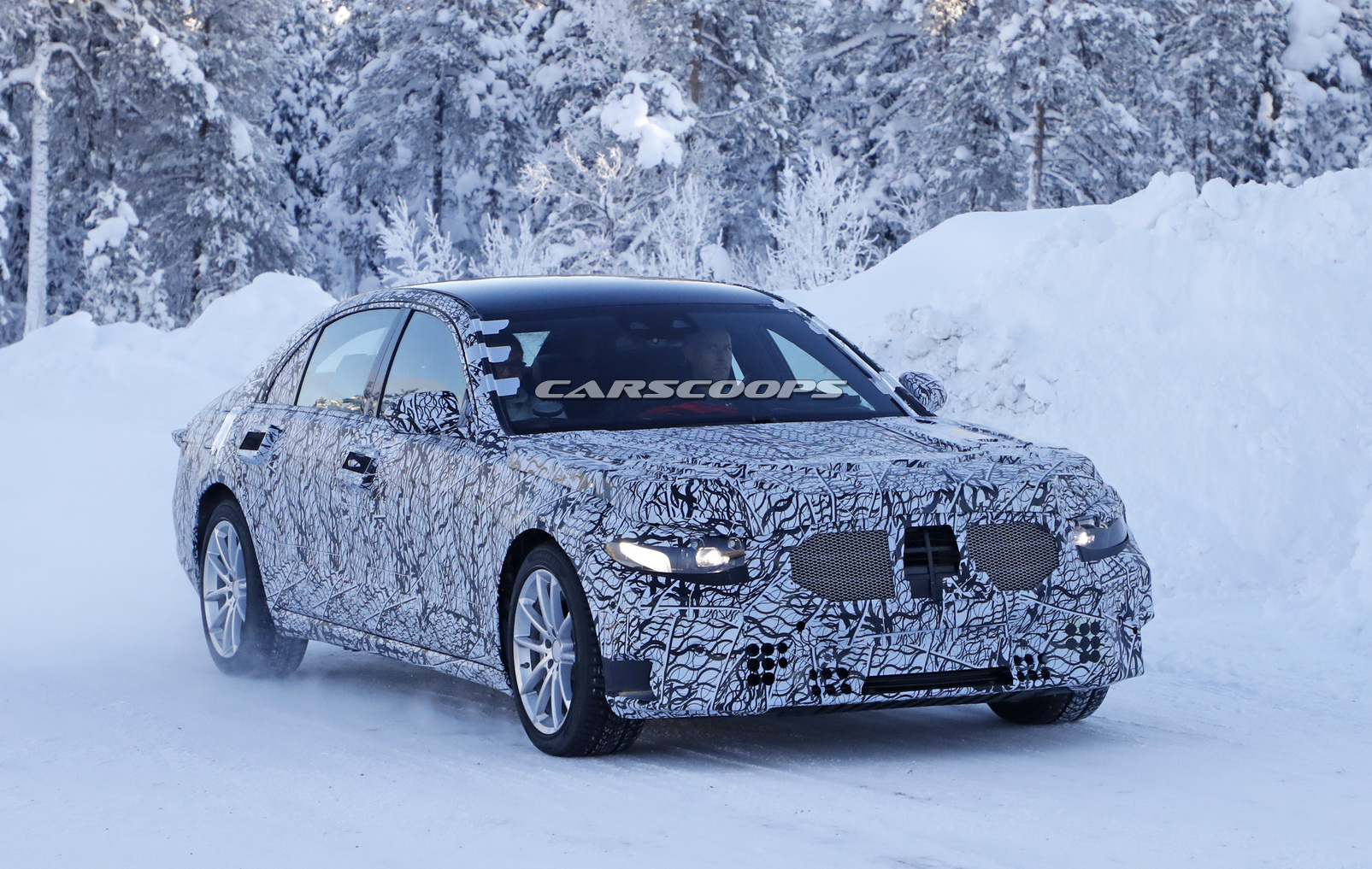 mercedes-all-new-s-class-prototype-first-12 All-new 2020 Mercedes S-Class Says Cheese For Very First Time