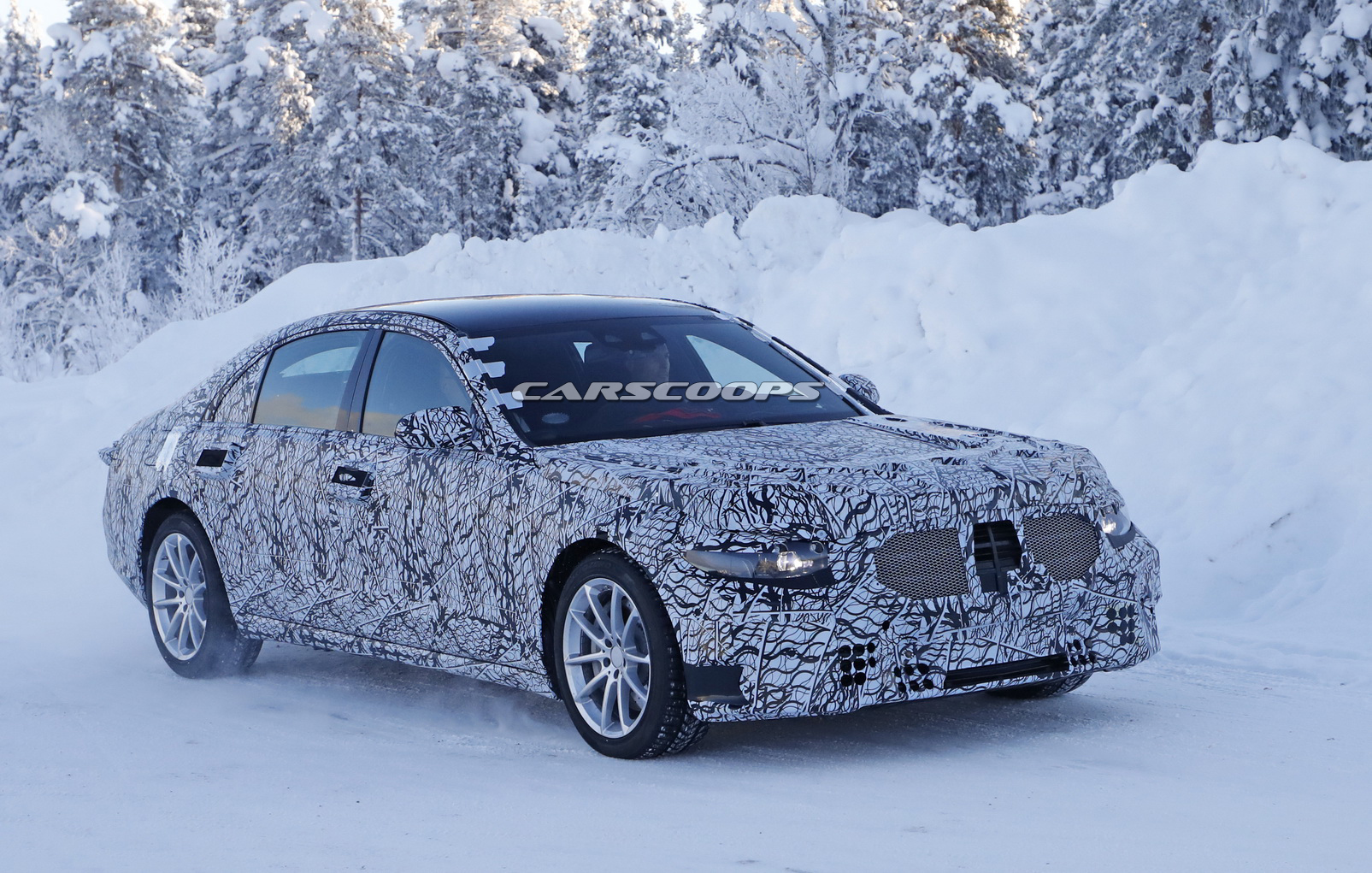 mercedes-all-new-s-class-prototype-first-13 All-new 2020 Mercedes S-Class Says Cheese For Very First Time