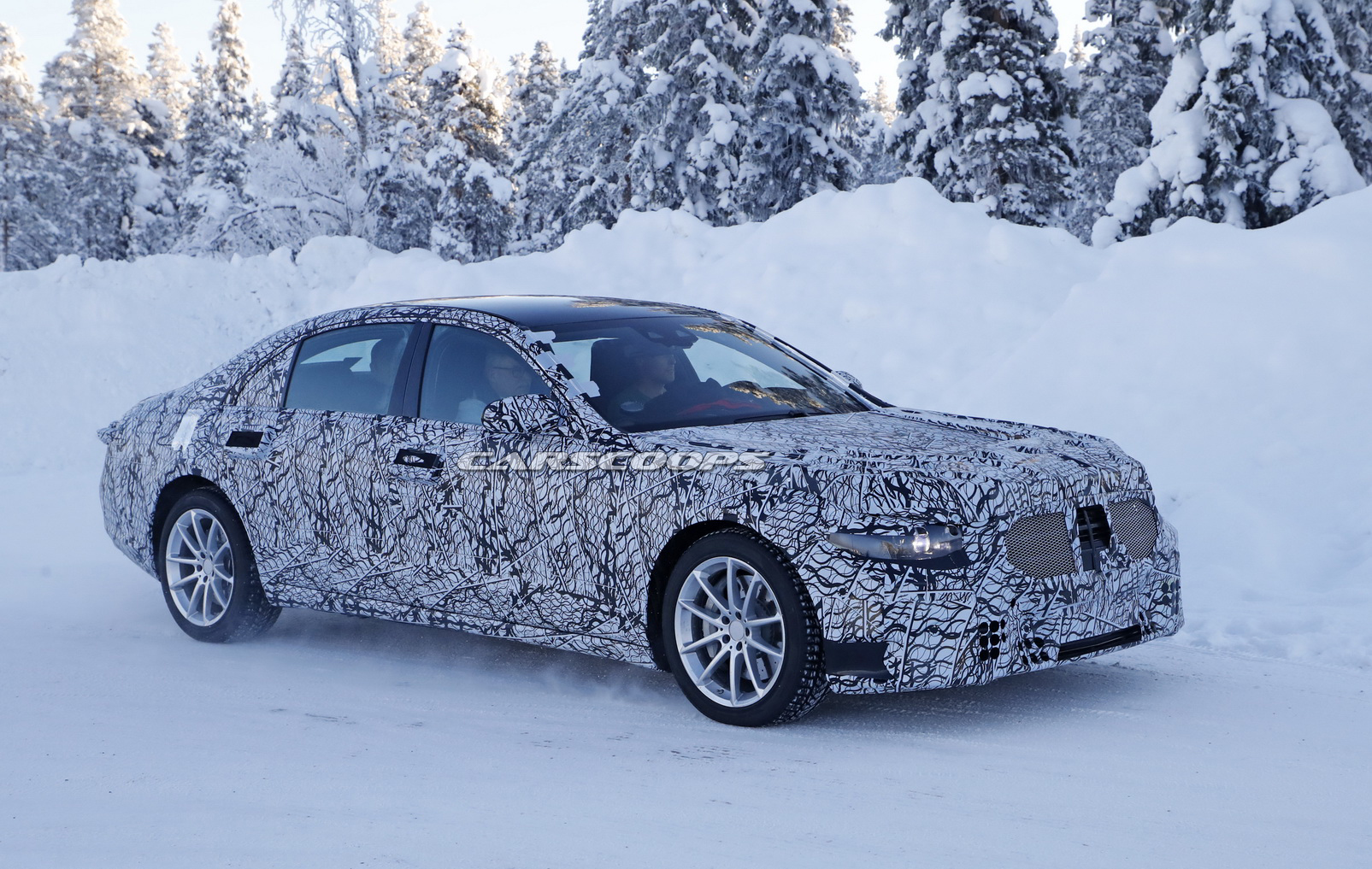 mercedes-all-new-s-class-prototype-first-14 All-new 2020 Mercedes S-Class Says Cheese For Very First Time