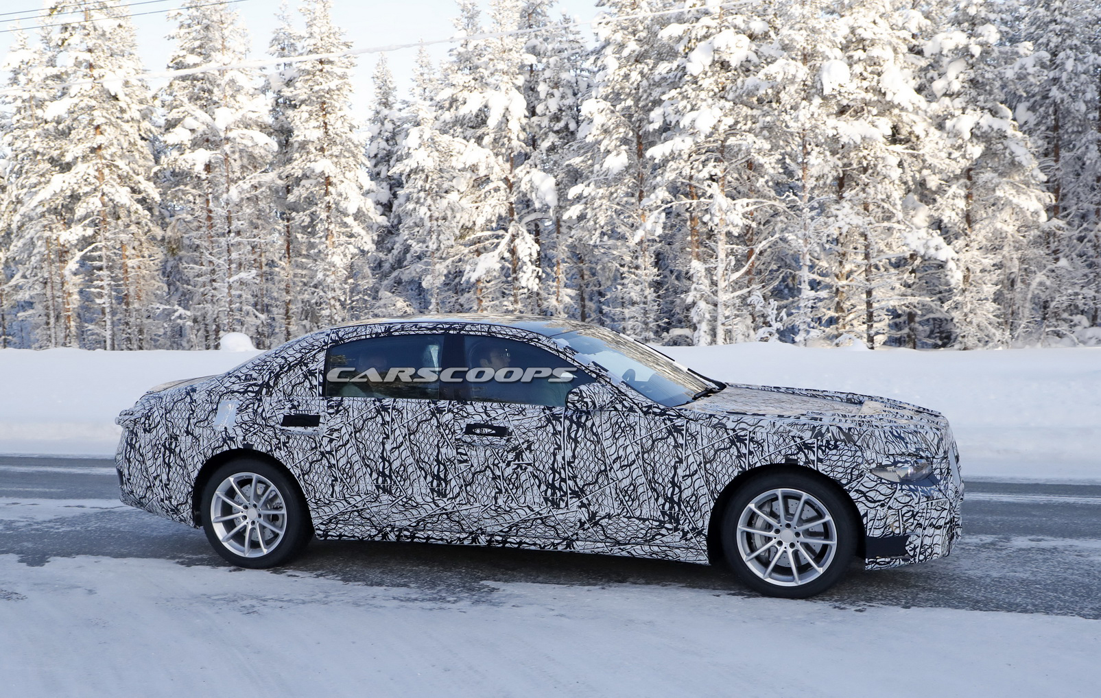mercedes-all-new-s-class-prototype-first-6 All-new 2020 Mercedes S-Class Says Cheese For Very First Time