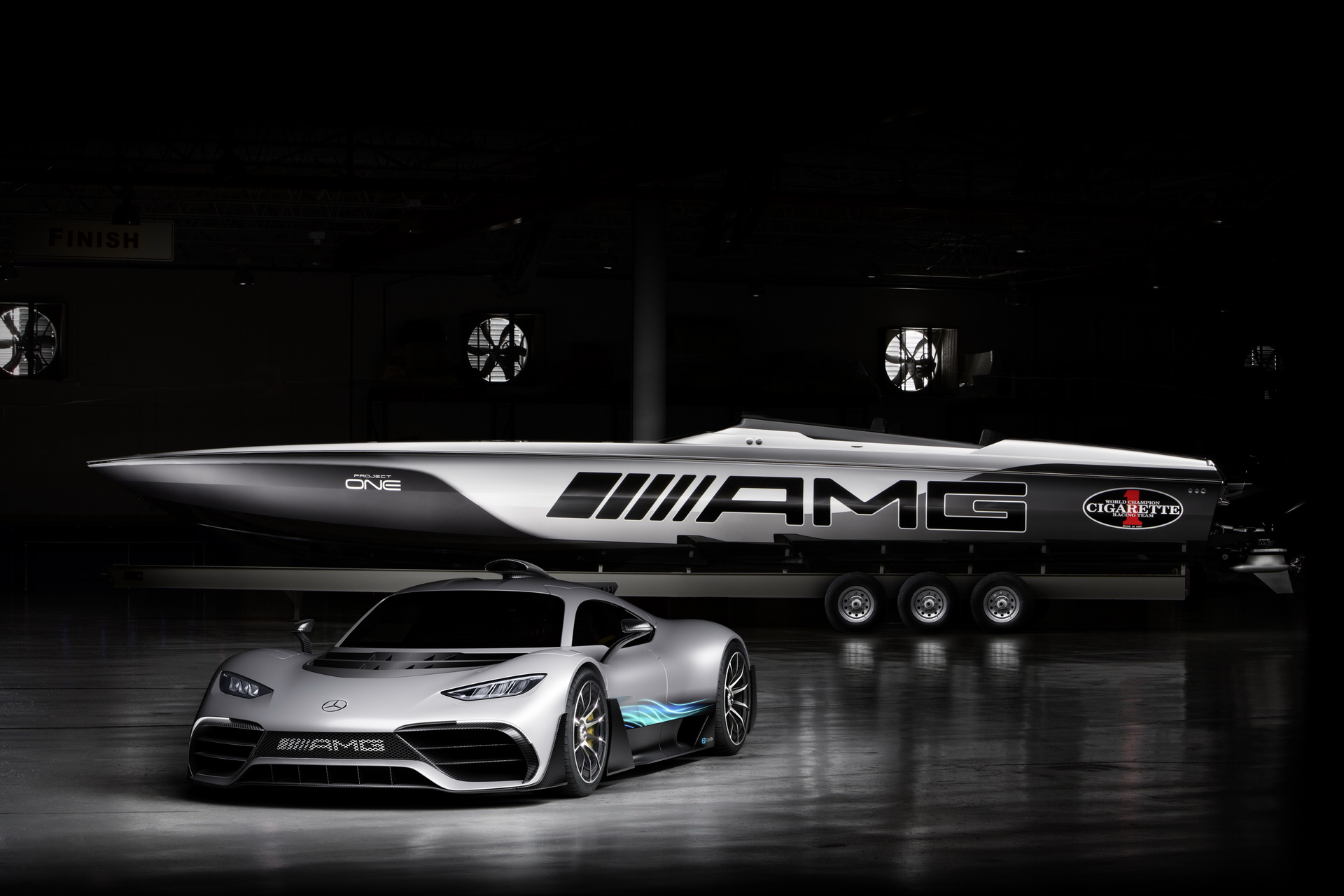 mercedes-amg-performance-boat-1 3,100HP Cigarette Racing 515 Boat Is Inspired By Mercedes-AMG Project One