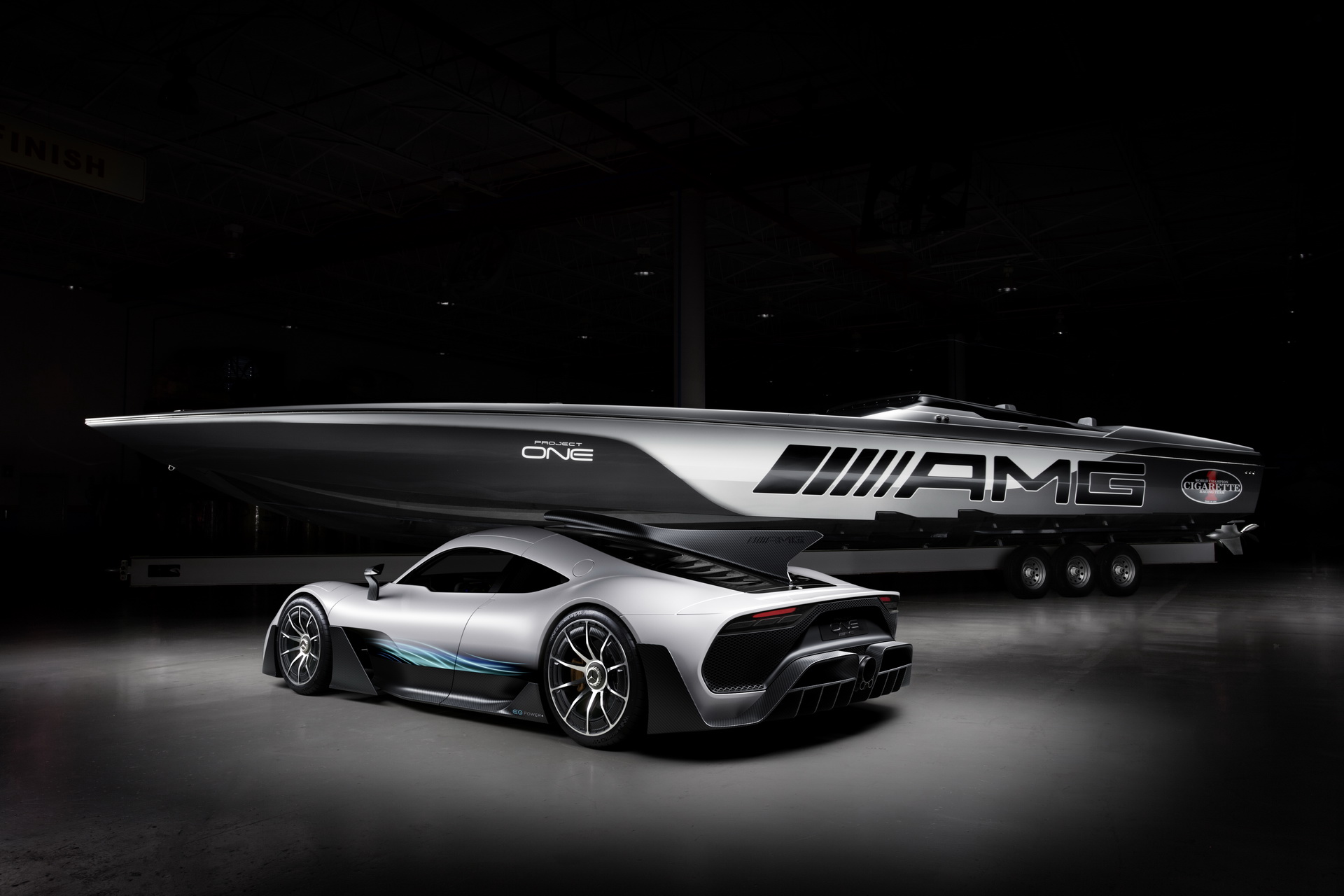 mercedes-amg-performance-boat-2 3,100HP Cigarette Racing 515 Boat Is Inspired By Mercedes-AMG Project One