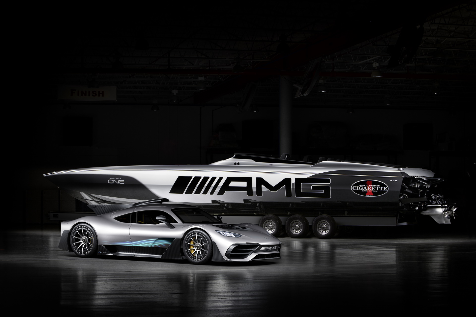 mercedes-amg-performance-boat-3 3,100HP Cigarette Racing 515 Boat Is Inspired By Mercedes-AMG Project One