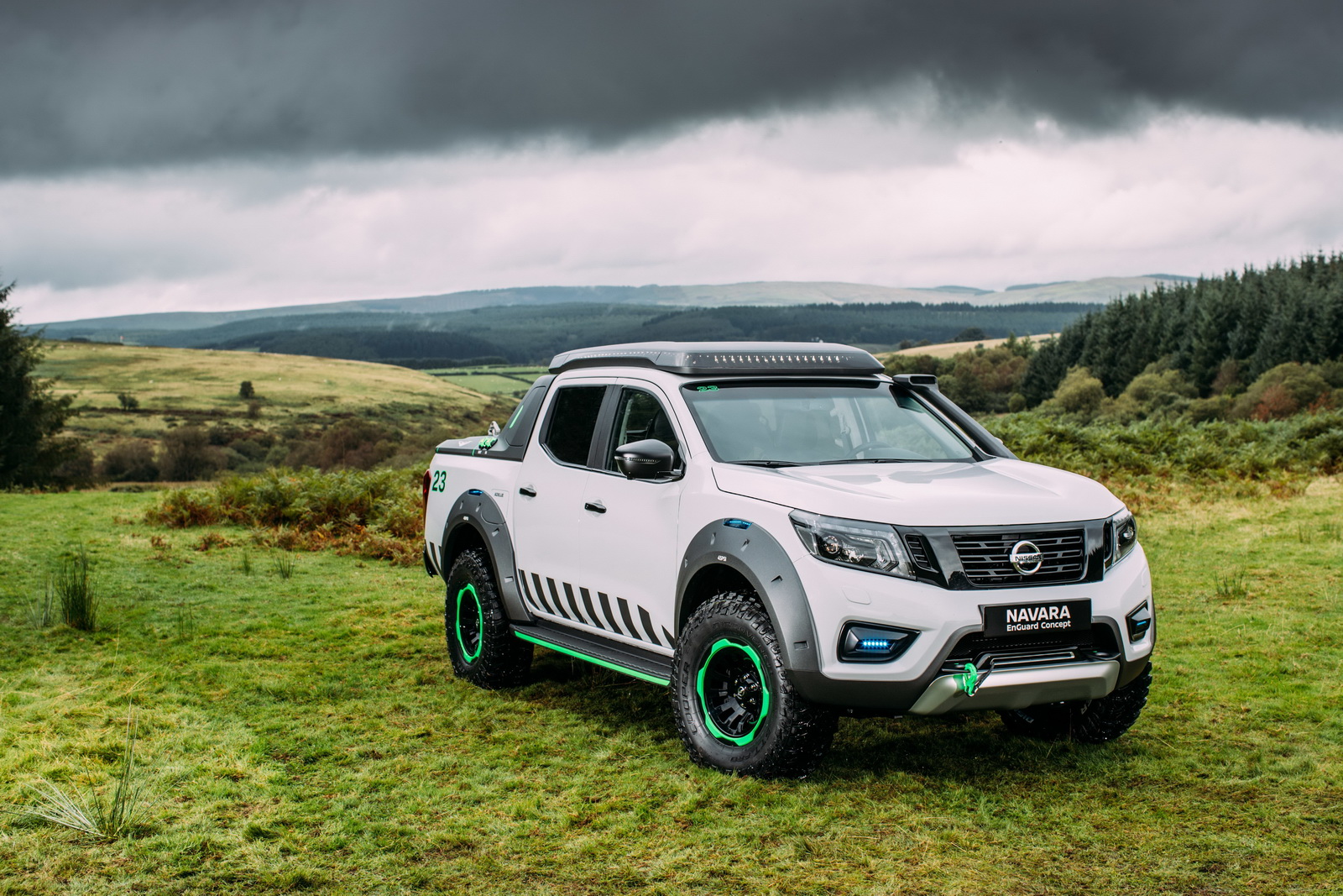 nissan-navara-enguard-concept-1 Nissan Could Launch A Sporty Navara To Rival The Ford Ranger Raptor