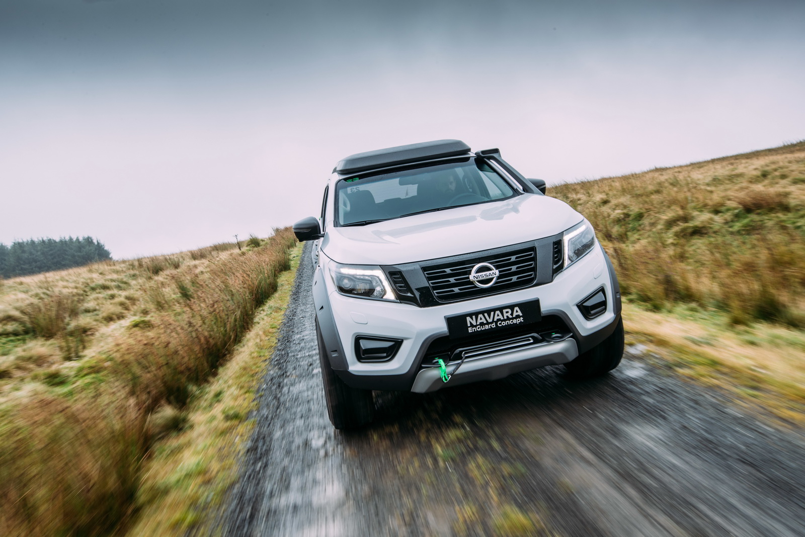 nissan-navara-enguard-concept-5 Nissan Could Launch A Sporty Navara To Rival The Ford Ranger Raptor