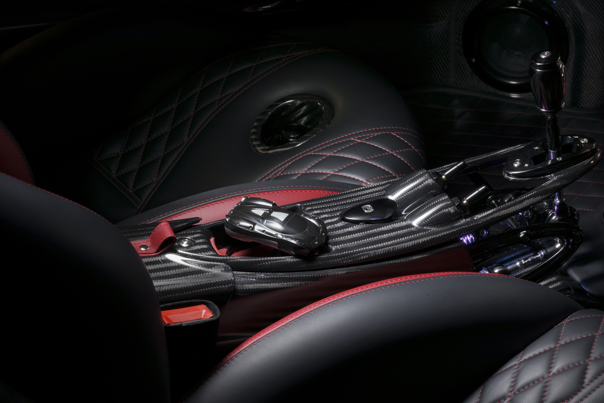 pagani-geneva2018-02 Pagani’s Celebrating A Record 2017 With Two Geneva Show Cars