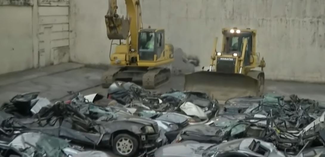 philippines-smuggled-cars-pummeled-3 Philippine’s Duterte Crushes Smuggled Porsches, Corvettes, BMWs And Jags