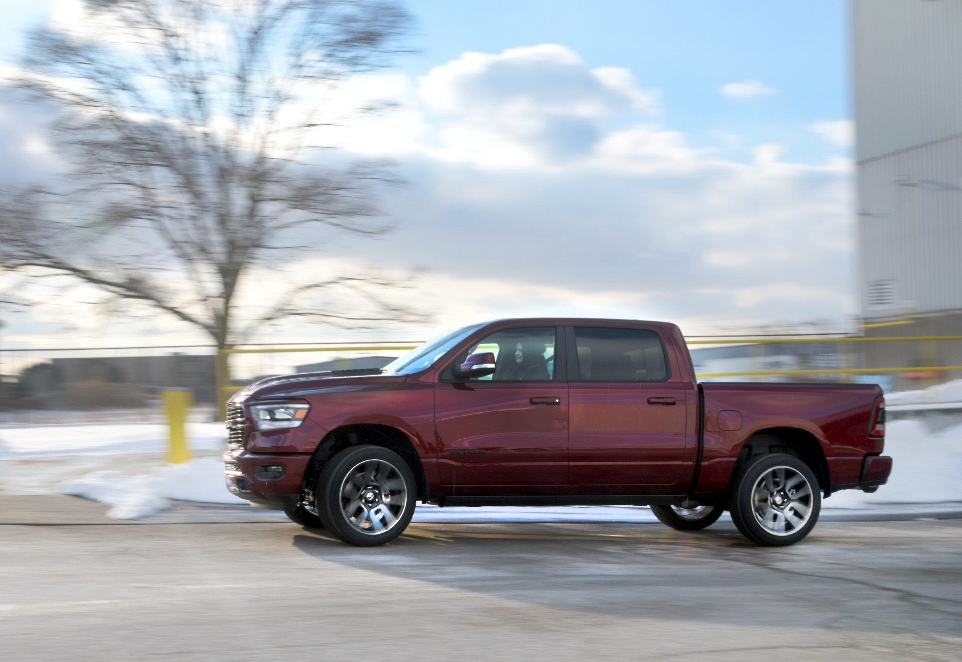 ram-1500-sport-canada-only-18 2019 RAM 1500 Sport Is A Fully Loaded Truck That’ll Be Sold Only In Canada